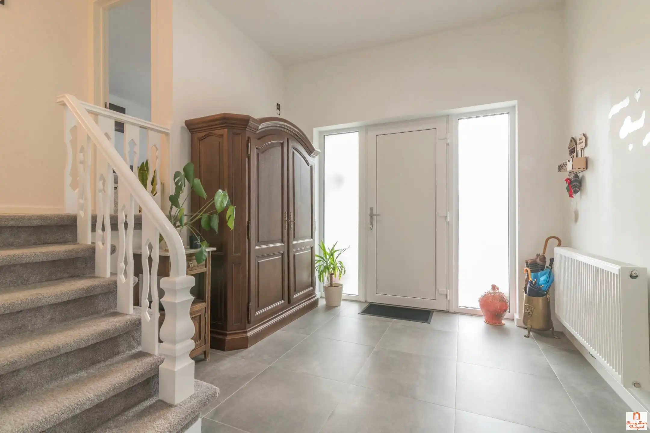 Ruime, vernieuwde woning met terras en tuin in Koersel foto 18