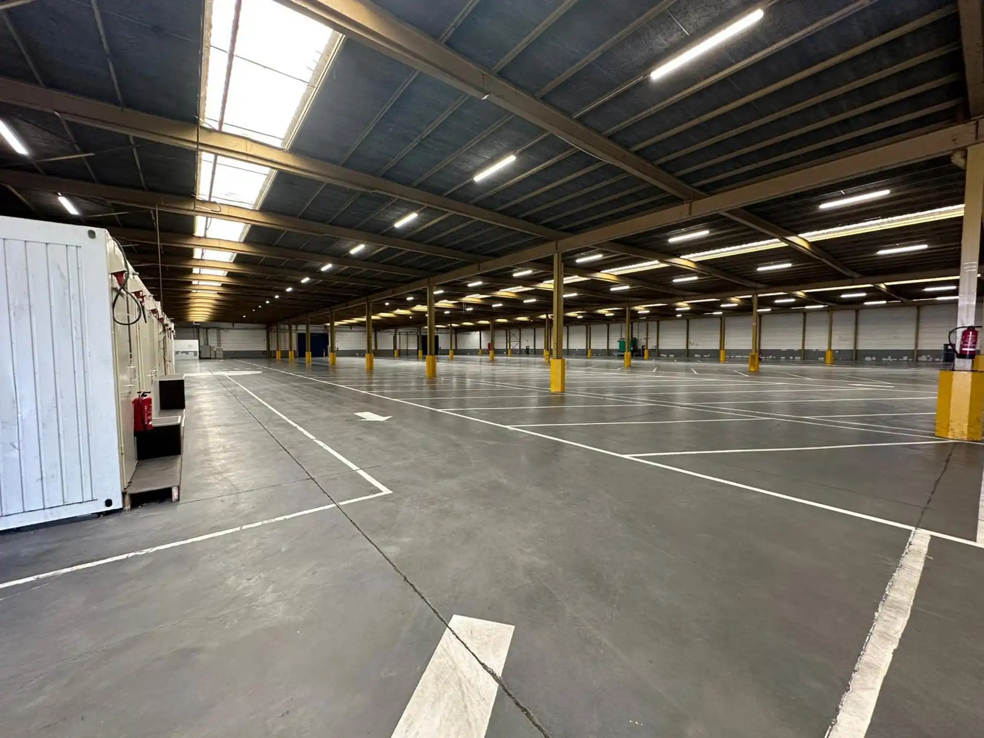 Commerciële ruimte te huur foto 4