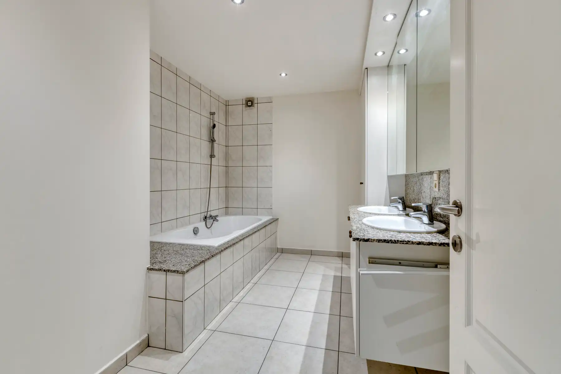 Appartement te koop foto 15