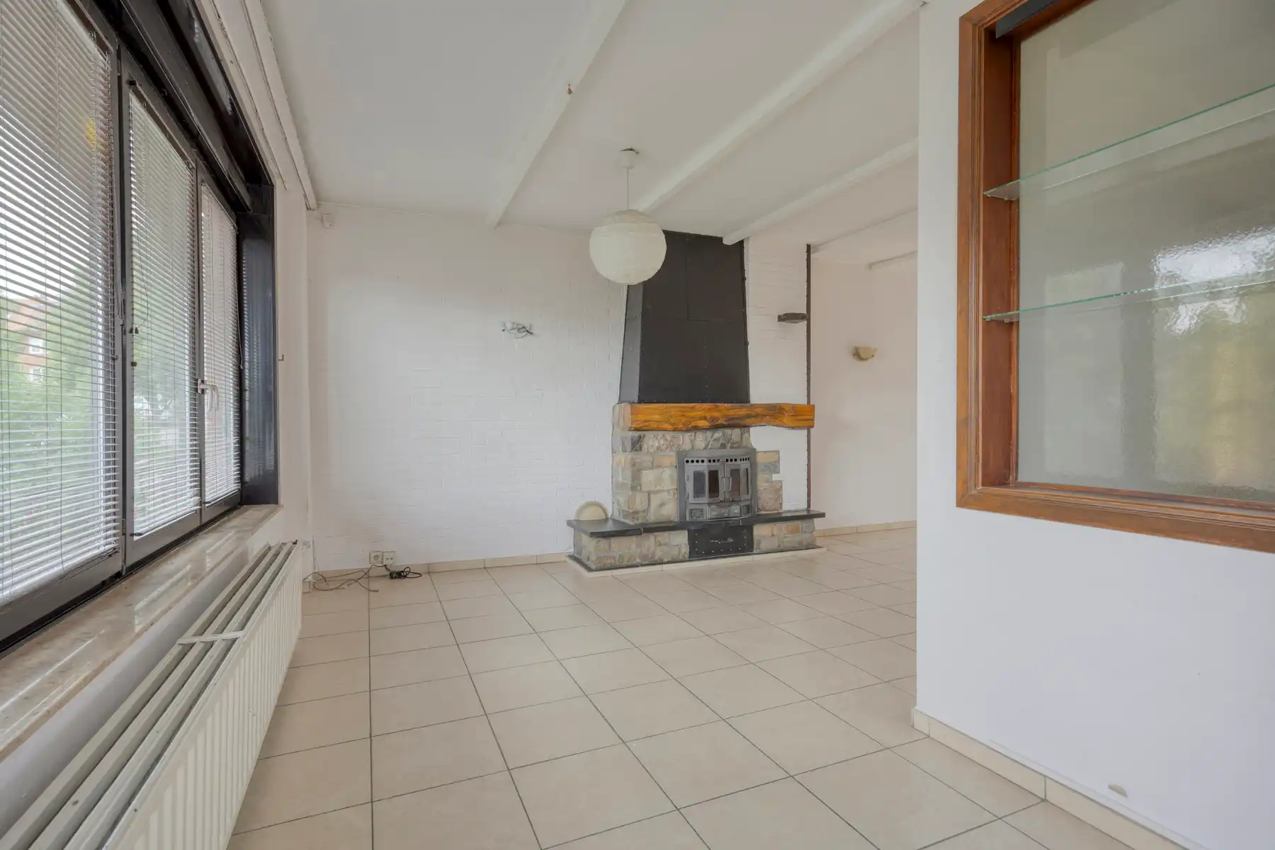 Woning met 4 slaapkamers, garage en tuin foto 10