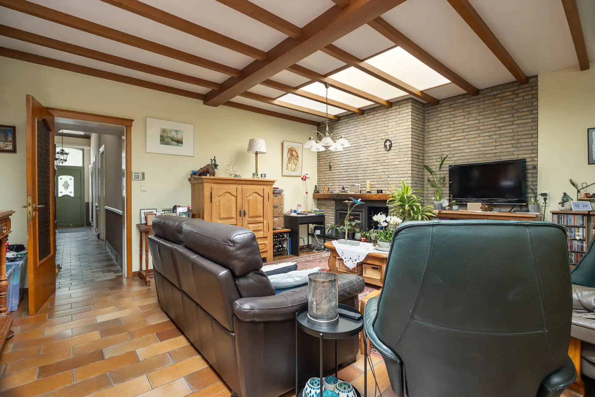 Ruime herenwoning met 5 slaapkamers en praktijk in centrum foto 4