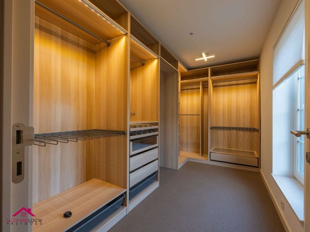 Vrijstaande woning, volledig gerenoveerd foto 19