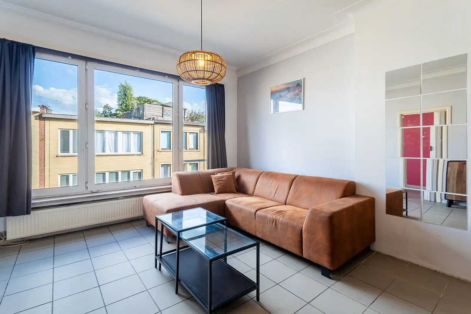 Instapklaar 2-slaapkamerappartement met terras foto 4