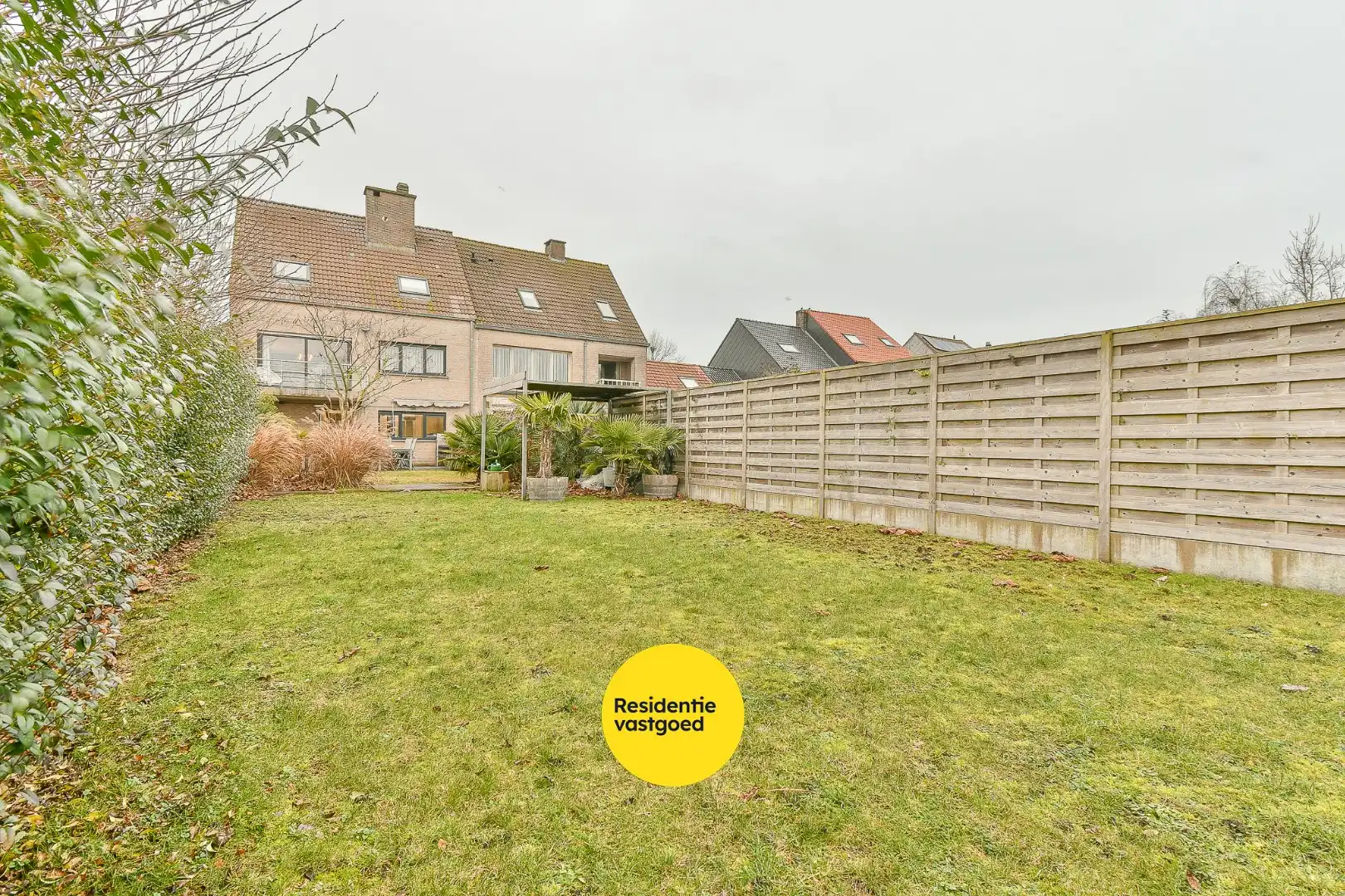 Bel-étagewoning met ruimte tuin te huur in Zandvoorde  foto 18