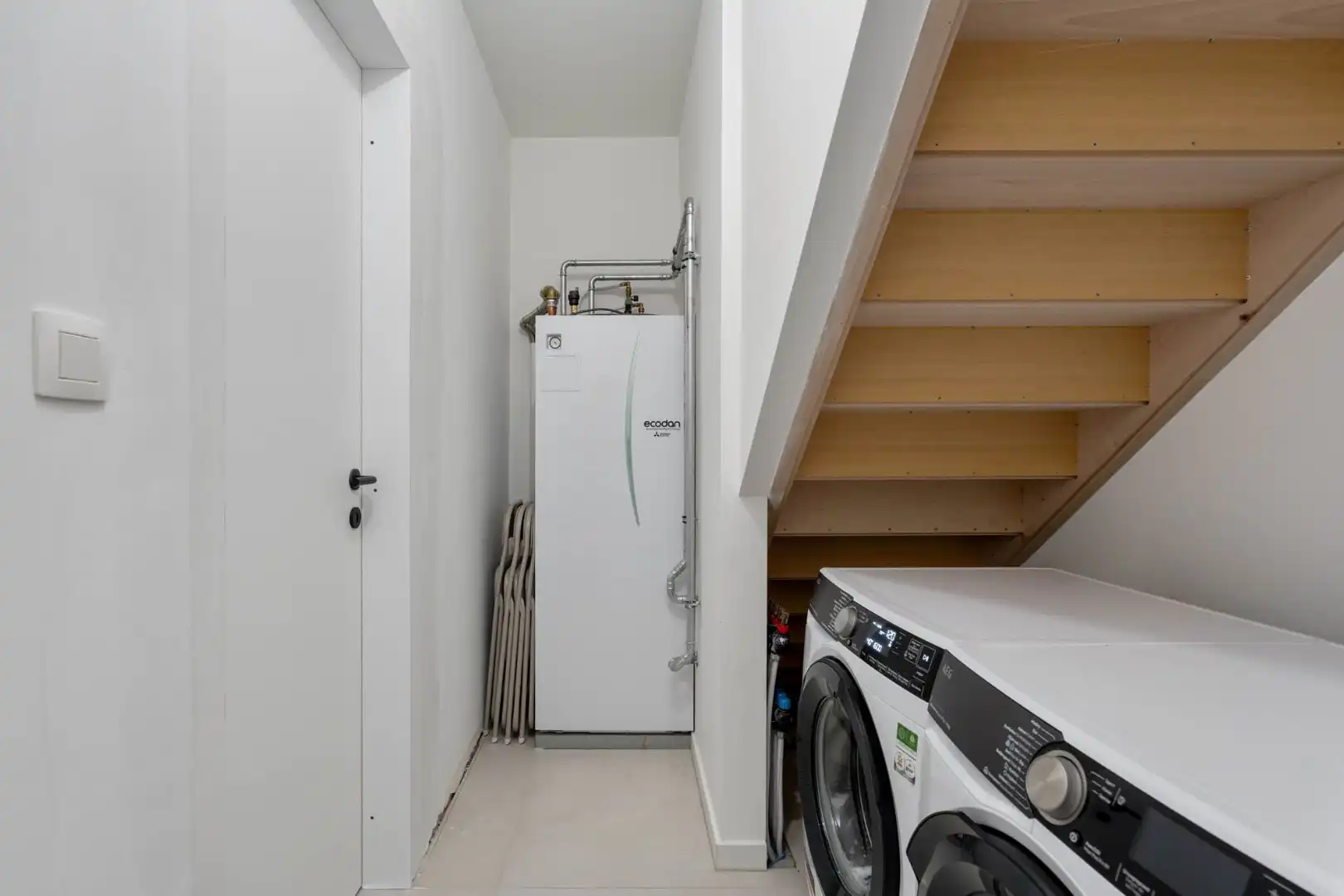 Moderne nieuwbouwwoning, 5 slpk, op een perceel van 4a31ca. foto 33