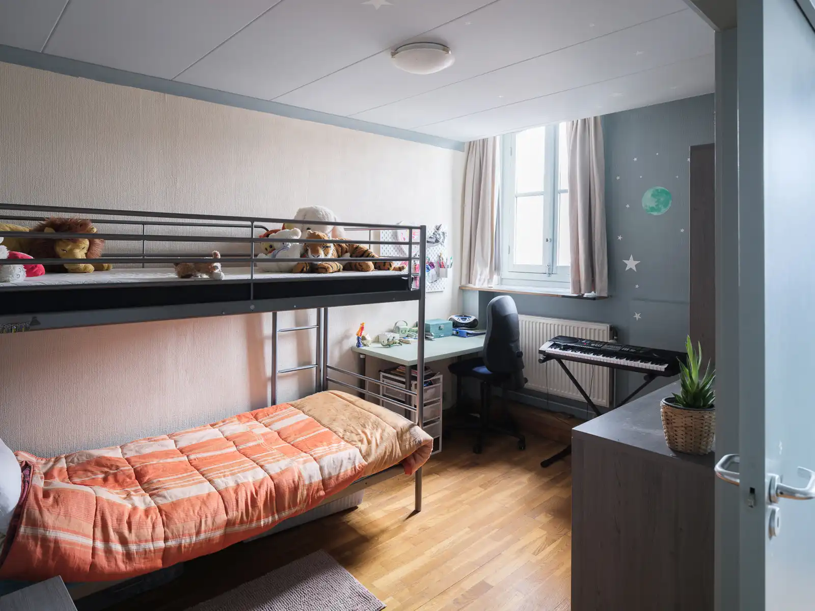 Karaktervolle herenwoning met professionele mogelijkheden foto 18
