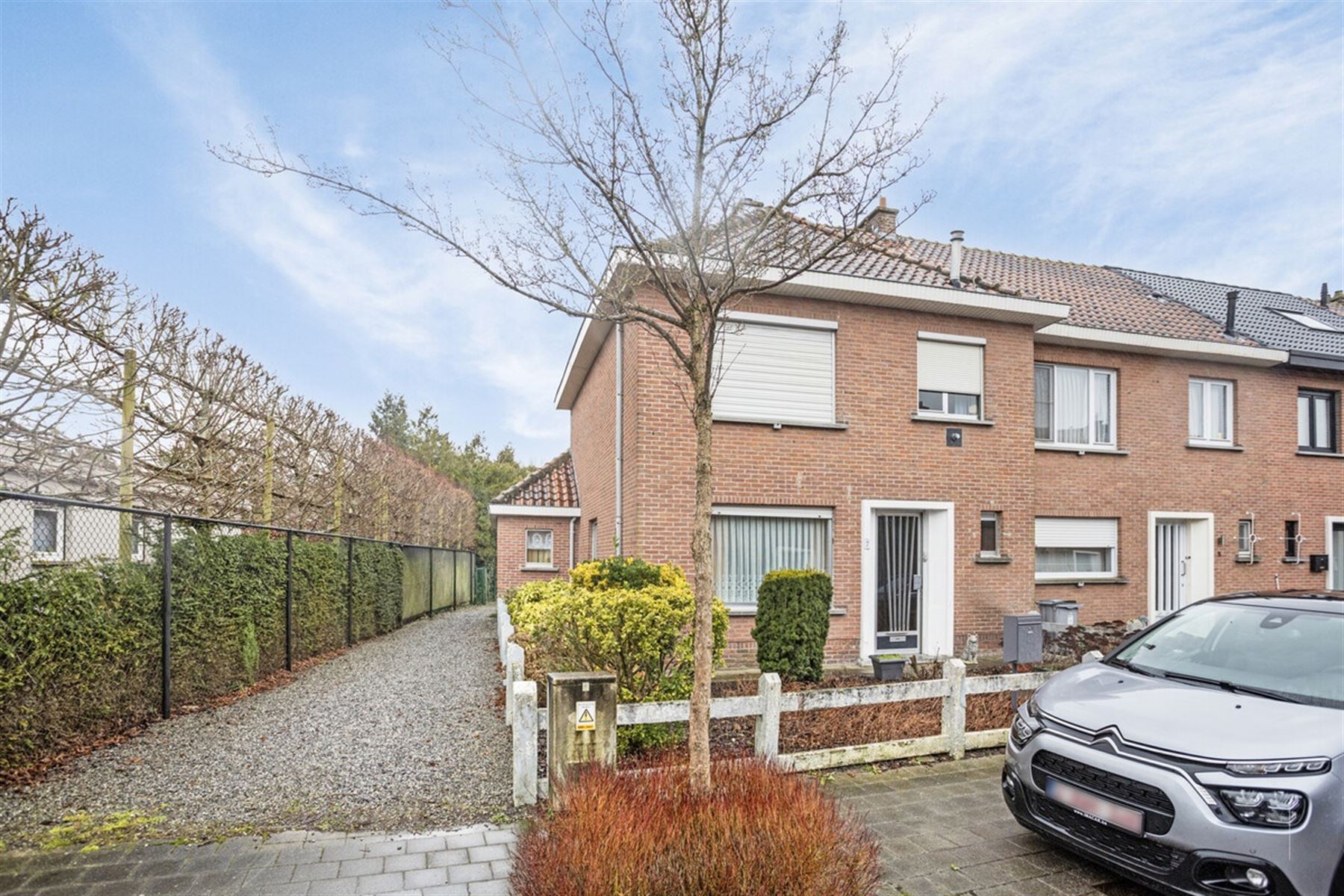 ()=>{if(producerUpdateValueVersion(node),producerAccessed(node),node.value===ERRORED)throw node.error;return node.value} Land van Waaslaan 7 - 9140 STEENDORP