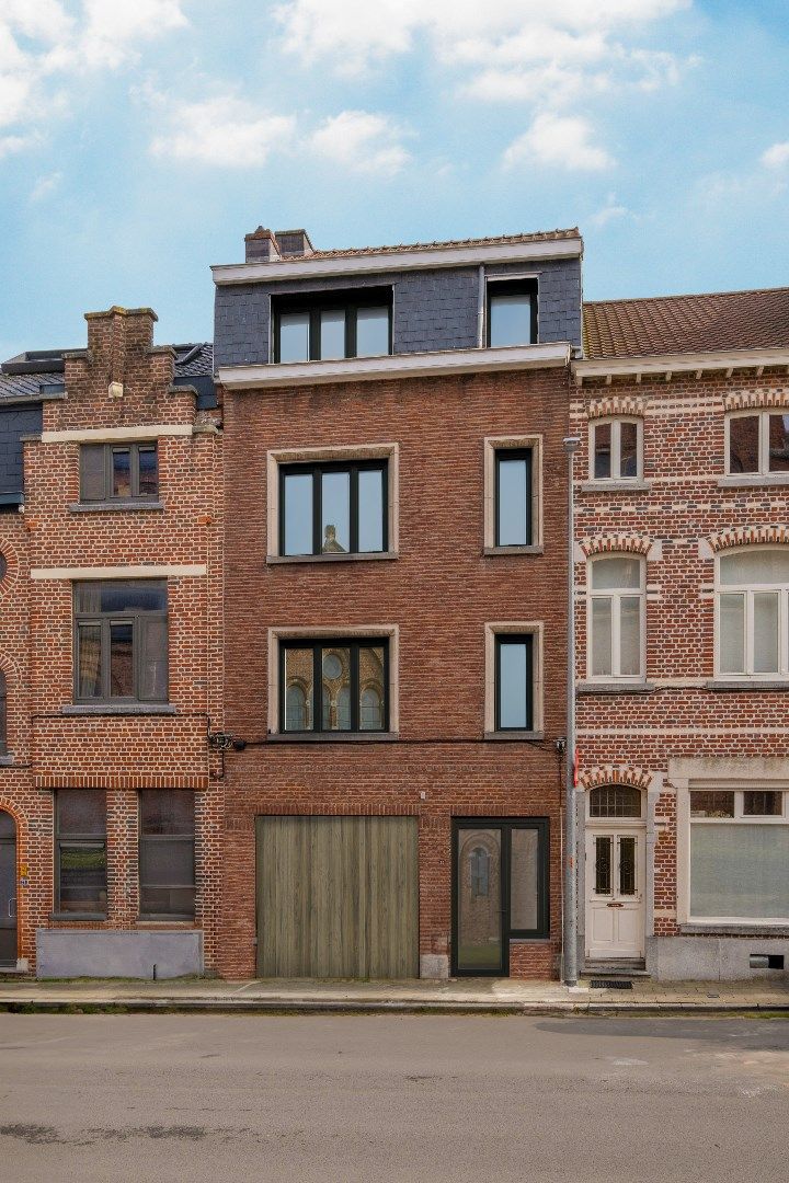 Volledig gerenoveerde en gemeubelde kamer met privé-sanitair in een kleinschalige residentie! foto 2