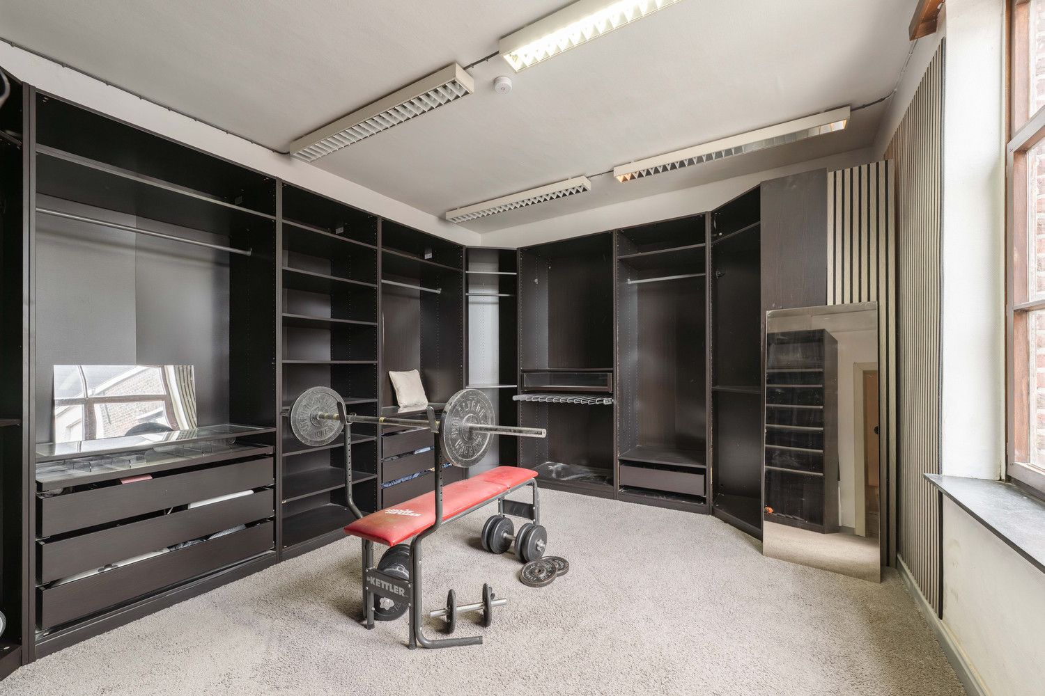 Handelsruimte met woonst te Ruiselede. foto 14