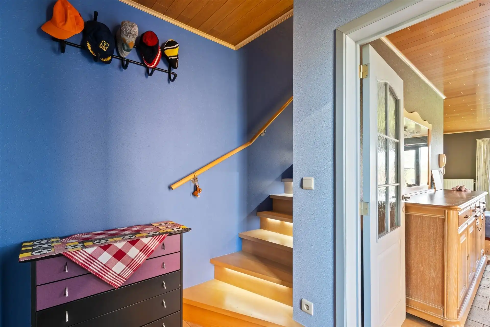 Goed onderhouden HOB met 3 slaapkamers op een ruim perceel foto 10