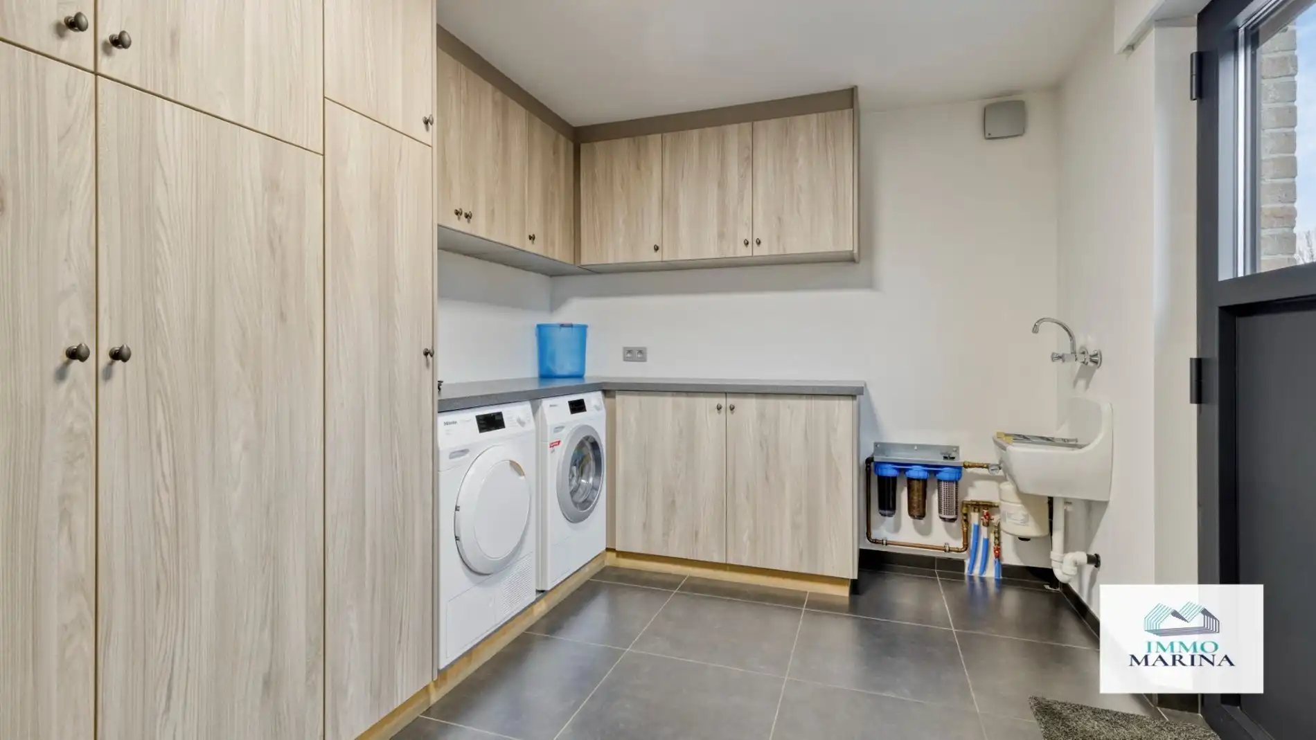 Zeer ruime instapklare woning met veel mogelijkheden te Begijnendijk foto 24