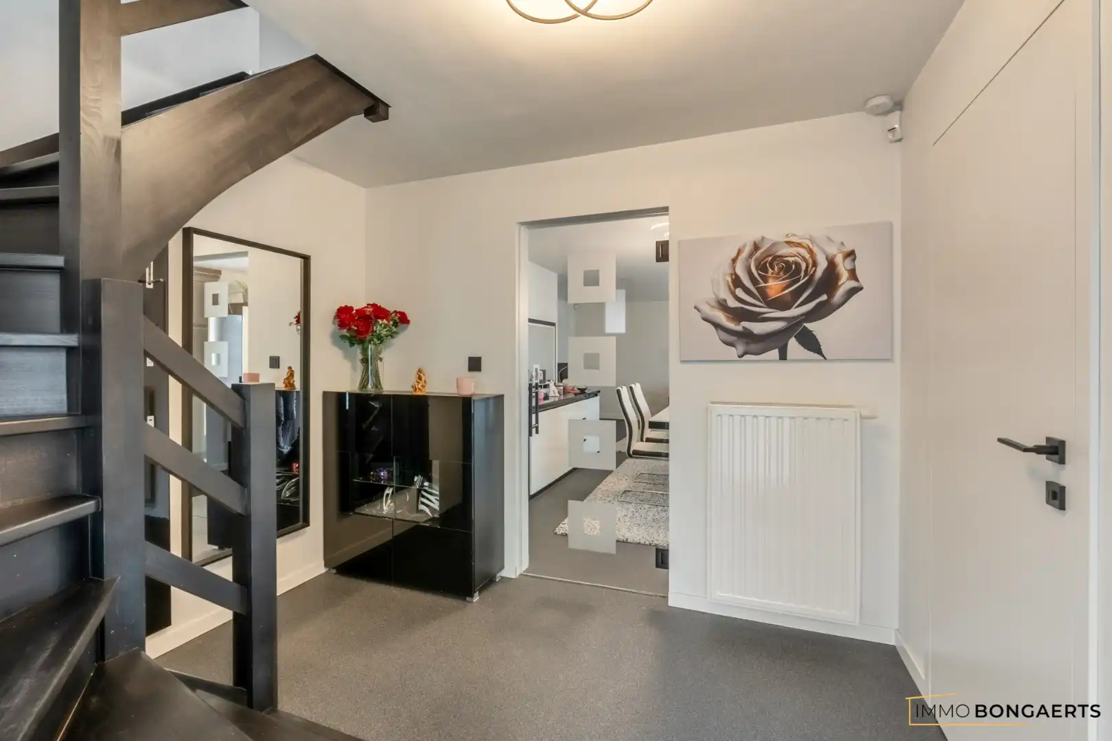 Exclusieve woning met volledig uitgeruste wellnesspraktijk nabij Hasselt foto 2