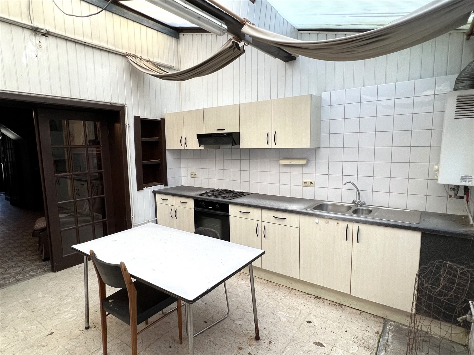 Ruime gezinswoning met 3 slaapkamers en grote tuin  foto 3