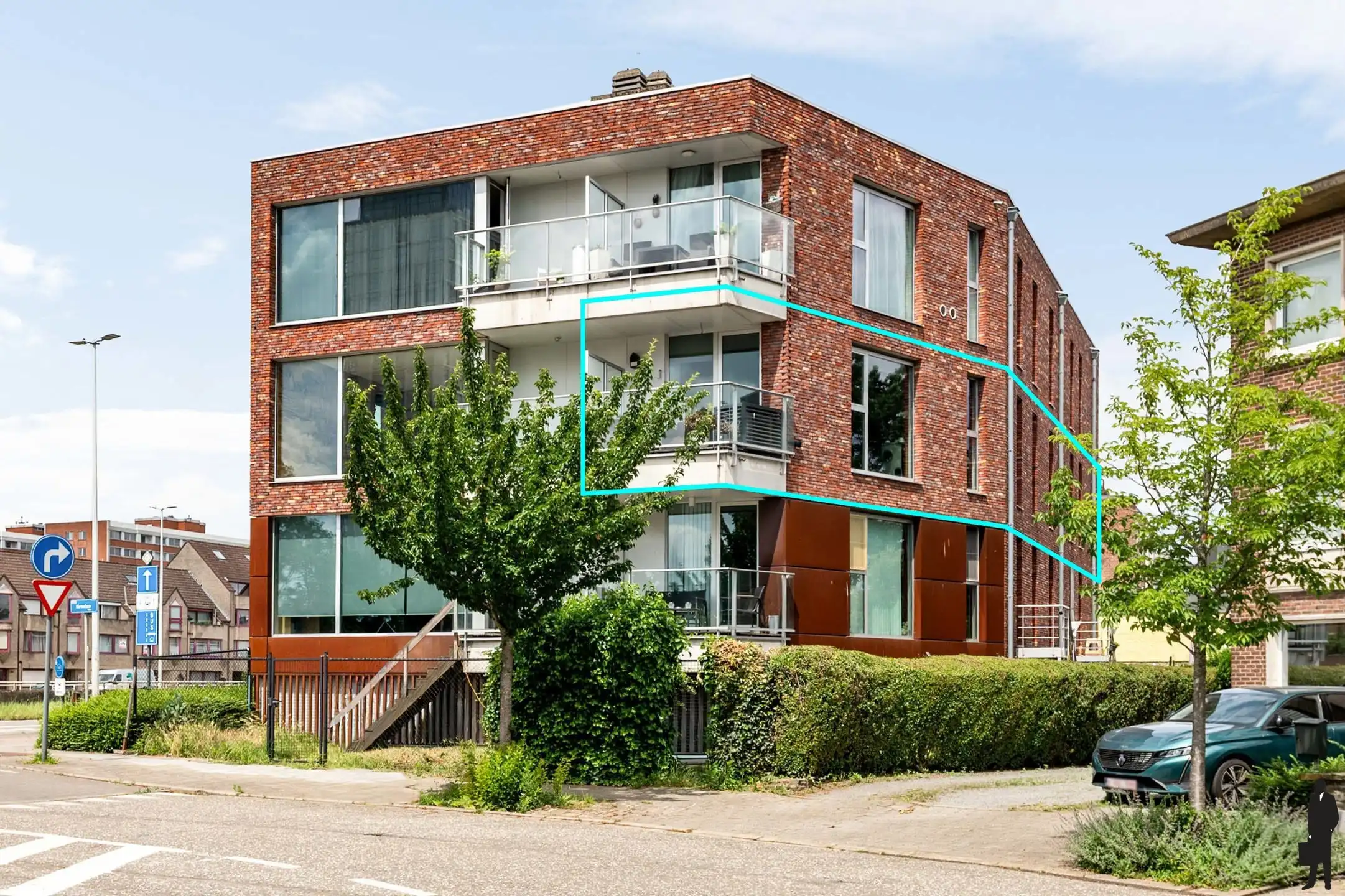 Instapklaar appartement met 2 slpks, terras en staanplaats foto 13