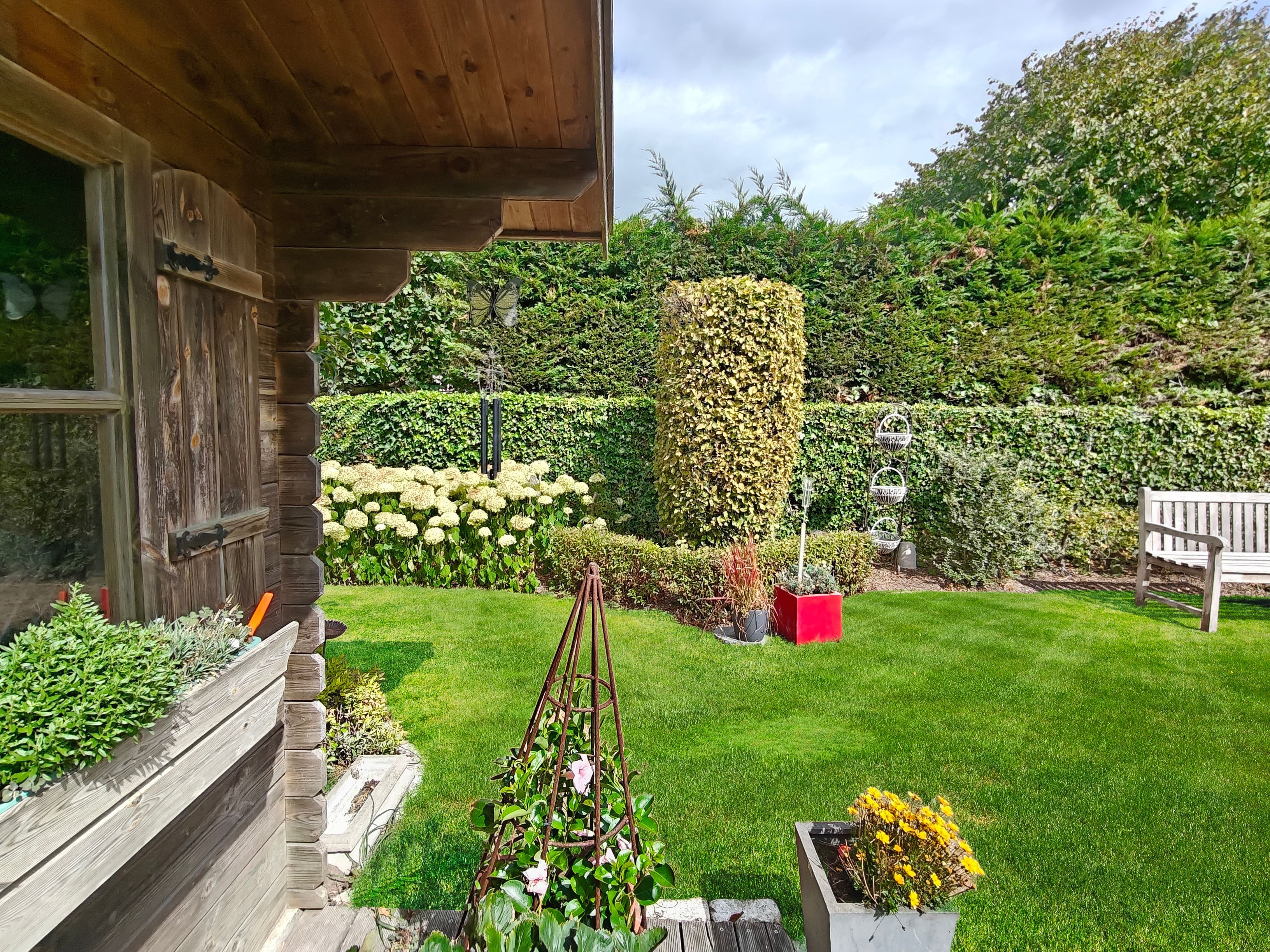 Instapklare GEZINSWONING met zonnige tuin + GARAGE grenzend aan park, vlakbij zee!* foto 3