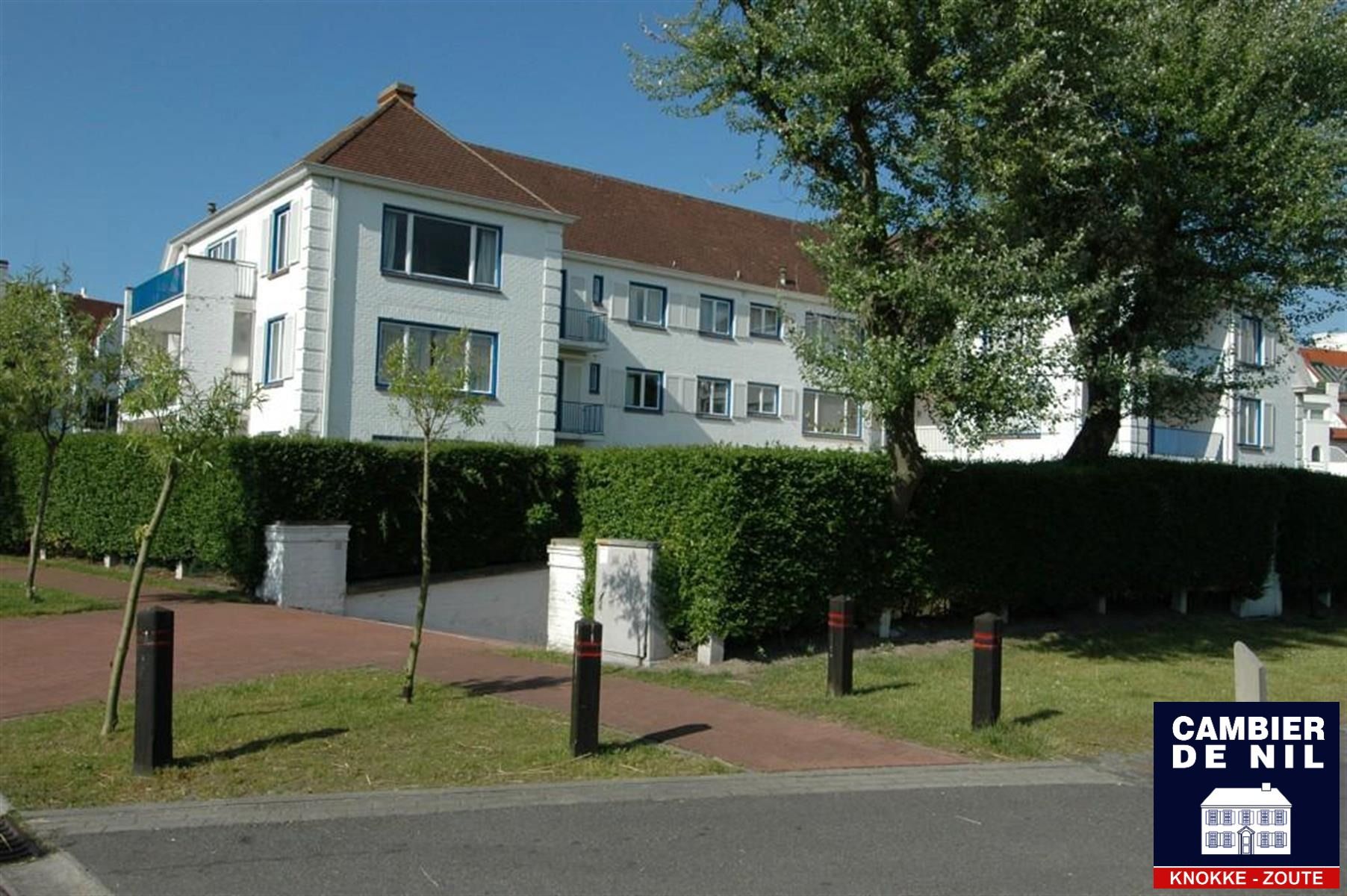 Ruim appartement in het Zoute, dichtbij de zeedijk. foto 18