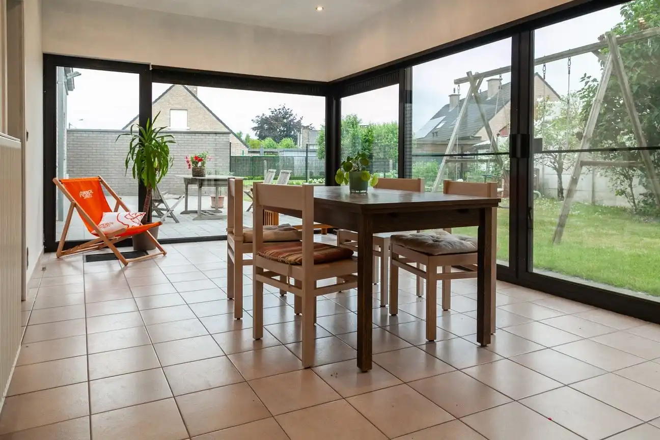 Ruime, energiezuinige woning te huur met tuin, dubbele garage en 3 slaapkamers foto 7