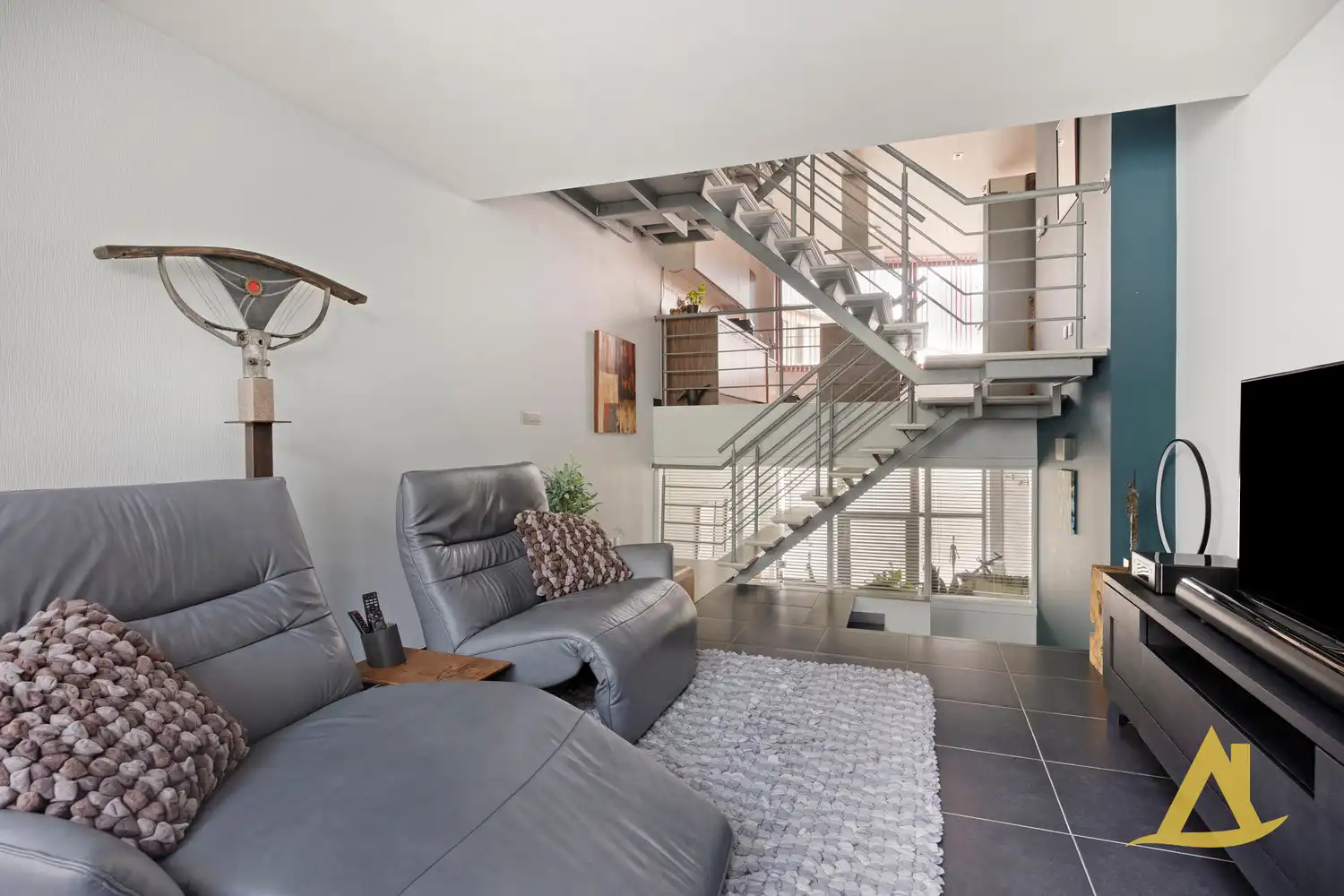 DESIGN STADSWONING MET 3 SLAAPKAMERS, TUIN EN JACUZZI IN HET HARTJE VAN DIEST foto 15