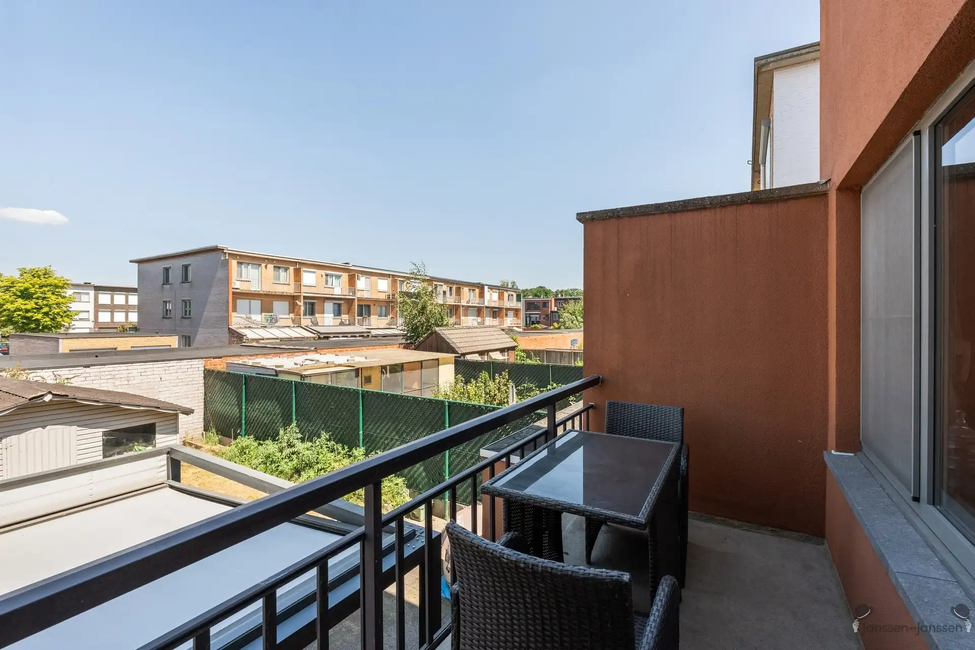 Prachtige bel-etage in een rustige buurt te Hoevenen foto 8