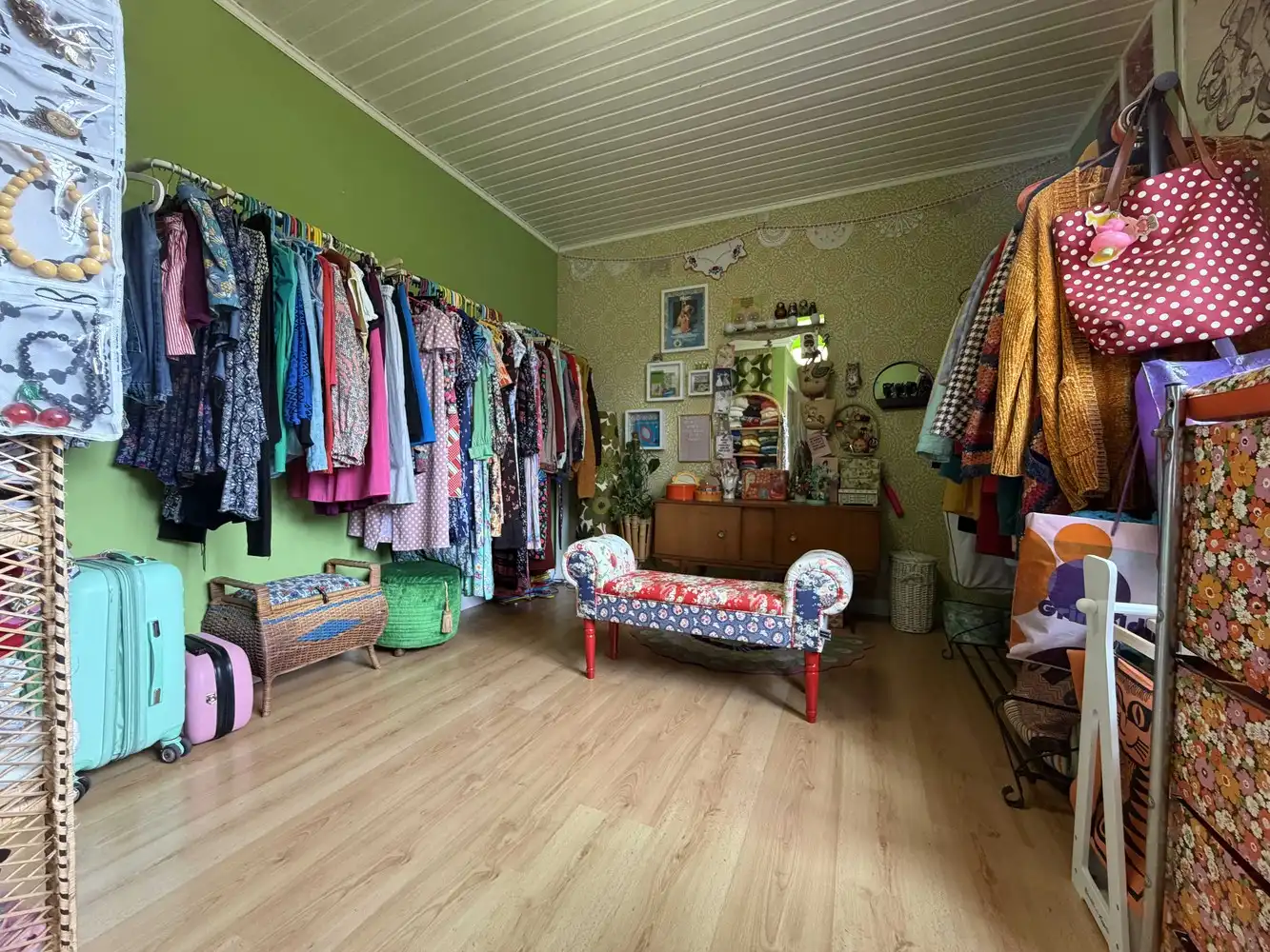 Degelijk gerenoveerde woning met minstens 5 slaapkamers en aangename tuin foto 13