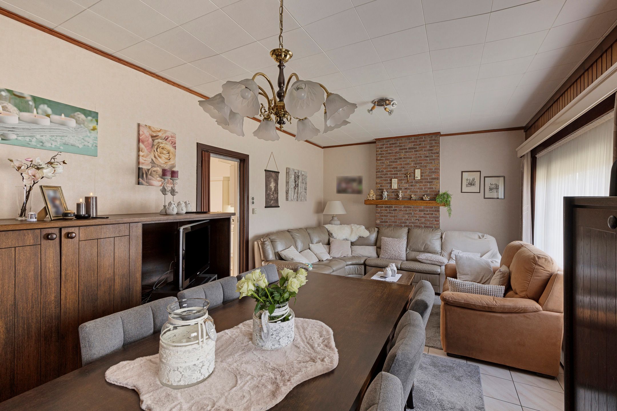 Te renoveren woning met grote garage/werkplaats op 941m² foto 5