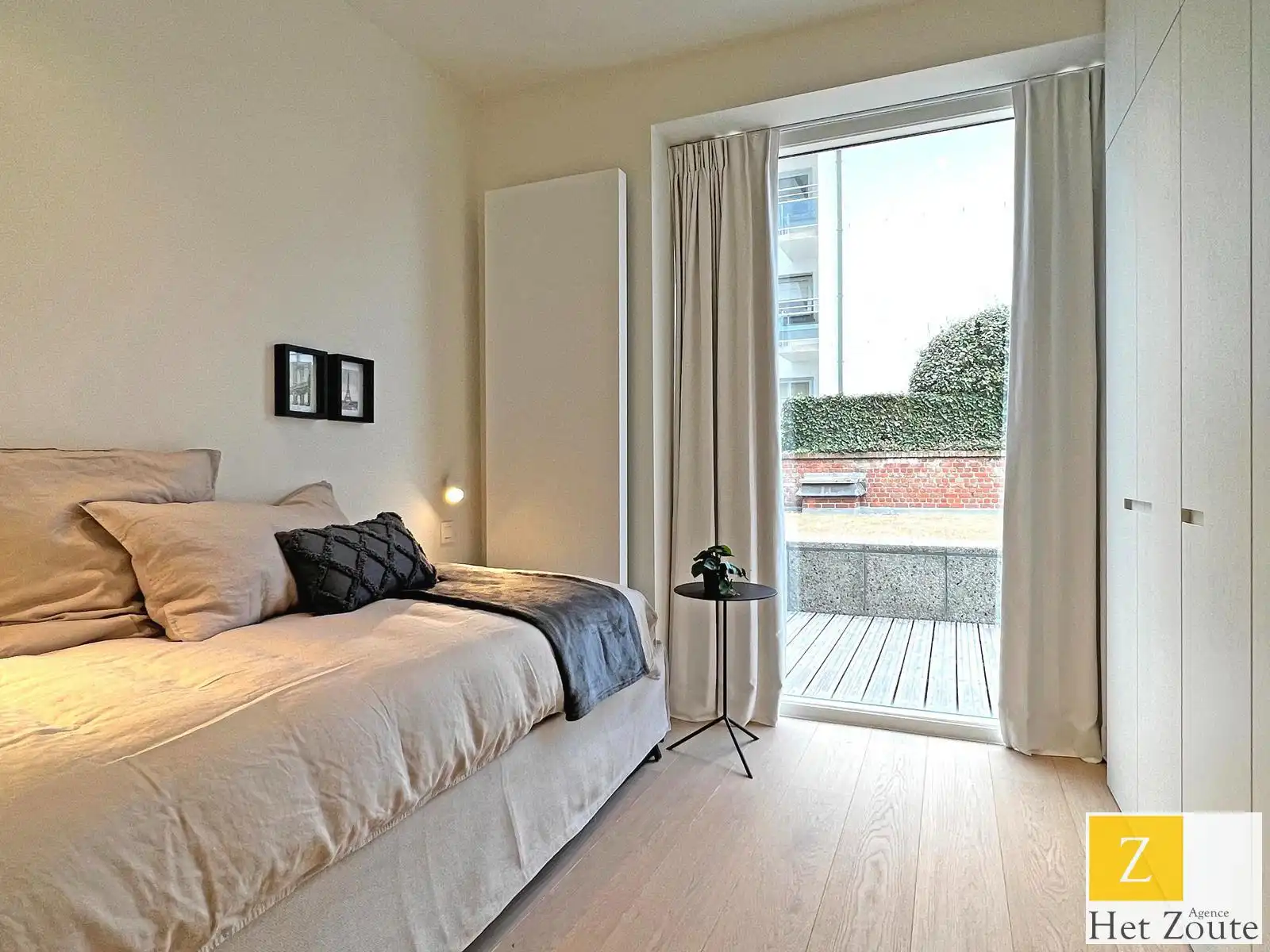 Prachtig gerenoveerd appartement gelegen op de Zeedijk foto 10