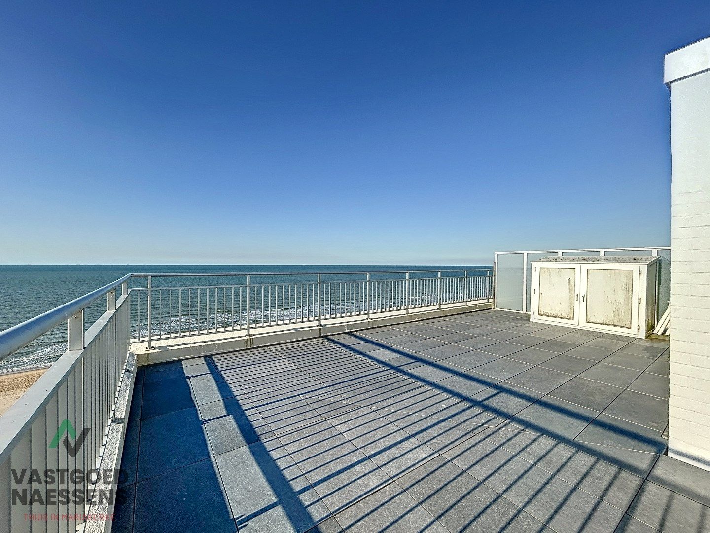 SCHITTERENDE PENTHOUSE - 2 SLPK - RUIM TERRAS - ZEEZICHT - PARKING foto 16