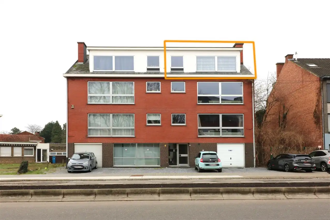 Vernieuwd app. met 1 slpk. op wandelafstand van centrum foto {{pictureIndex}}