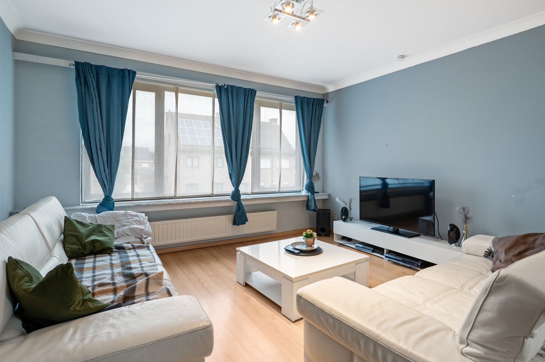 Ruim appartement met drie slaapkamers in centrum Wommelgem. foto 5
