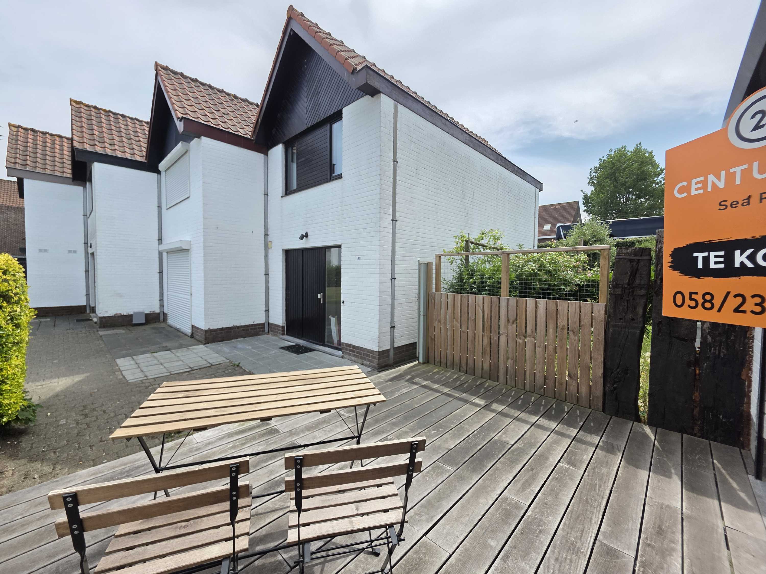 Hoofdfoto van de publicatie: Woning op wandelafstand van het strand en het maritiem park te Nieuwpoort