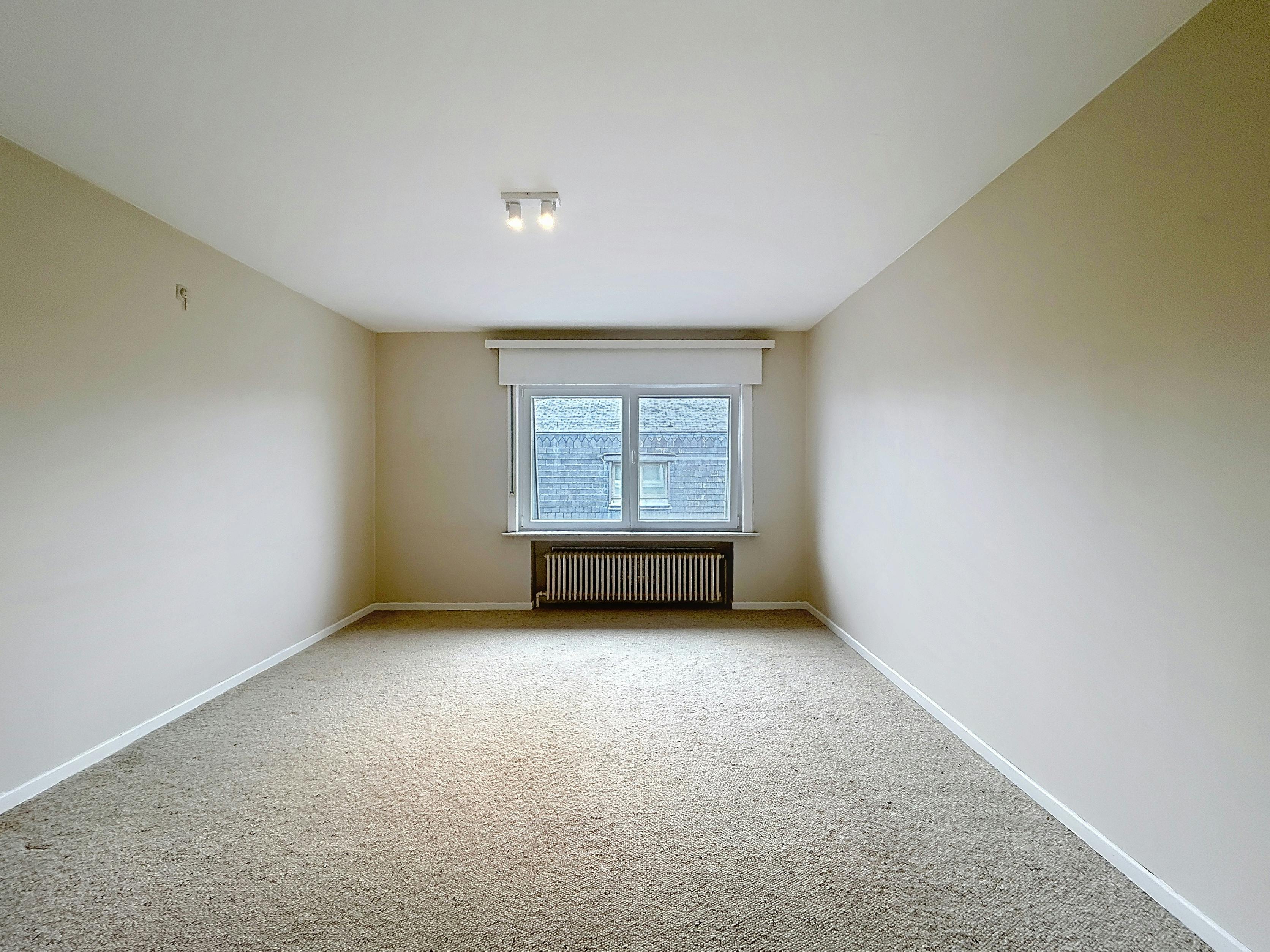 Ruim appartement met 3 kamers te huur in Harelbeke foto 6