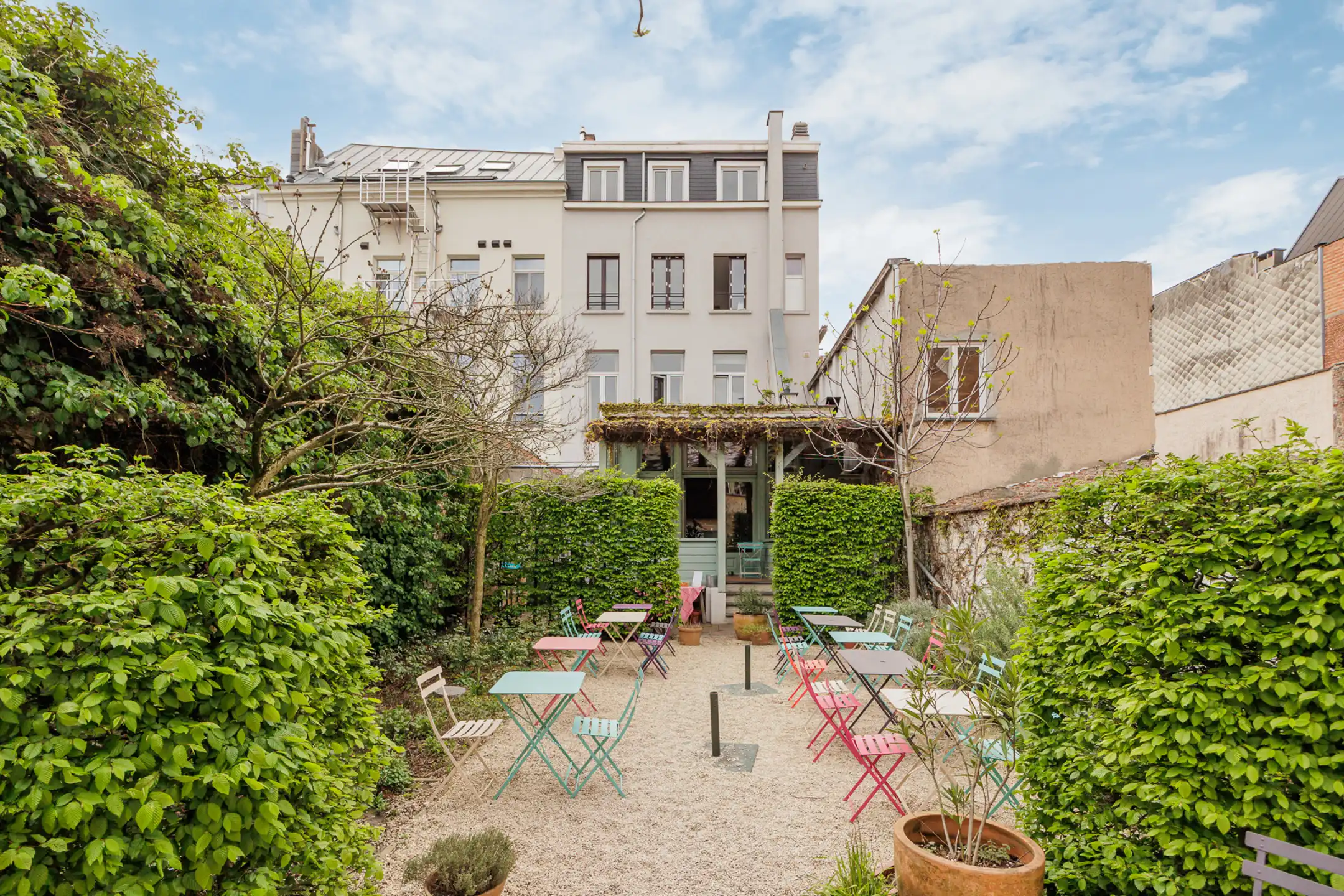 ANTWERPEN CENTRUM - Opbrengsteigendom met tuin  foto 2