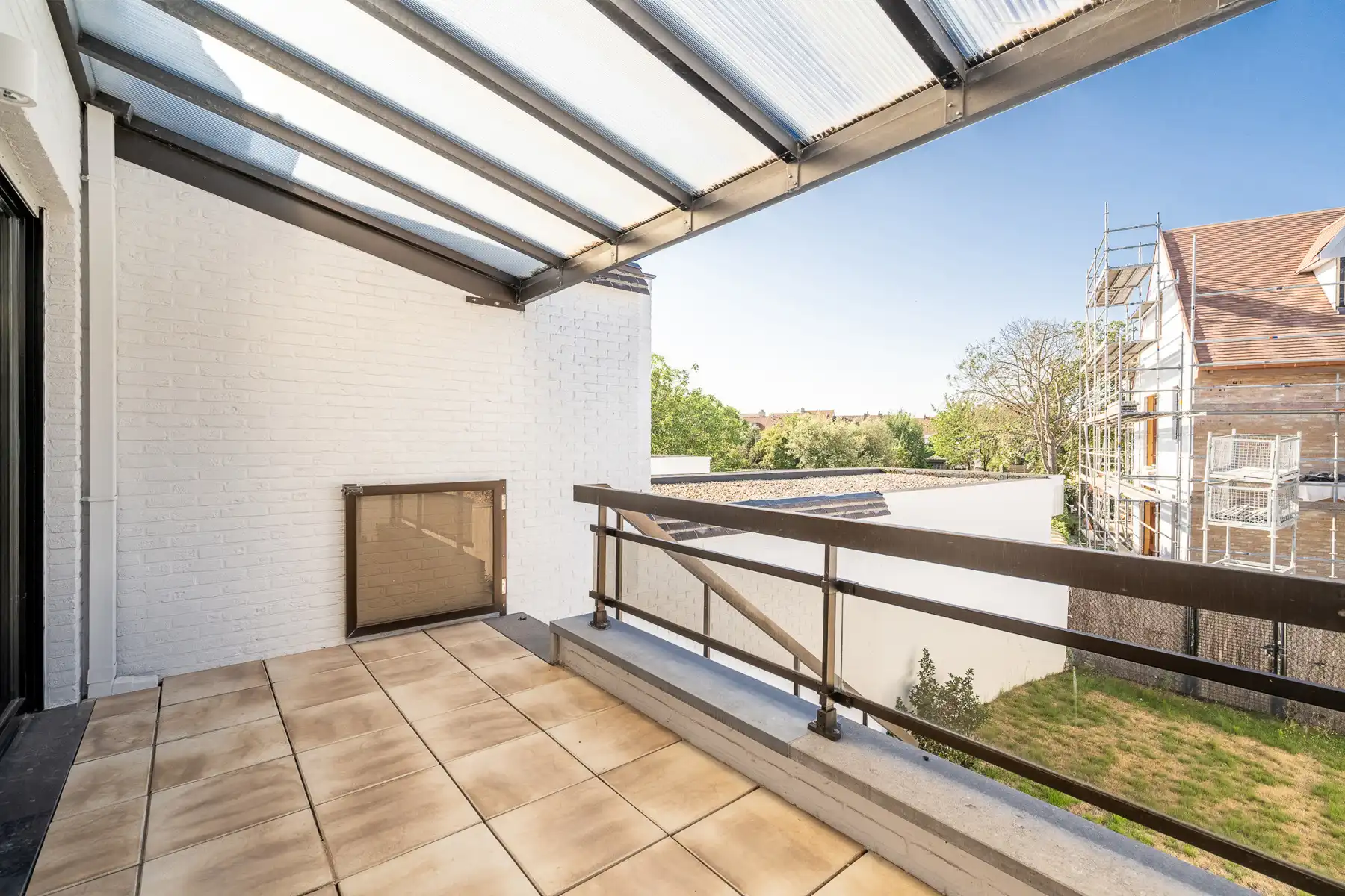 Pittoreske ongemeubelde woning met garage gelegen in Oud Knokke foto 4