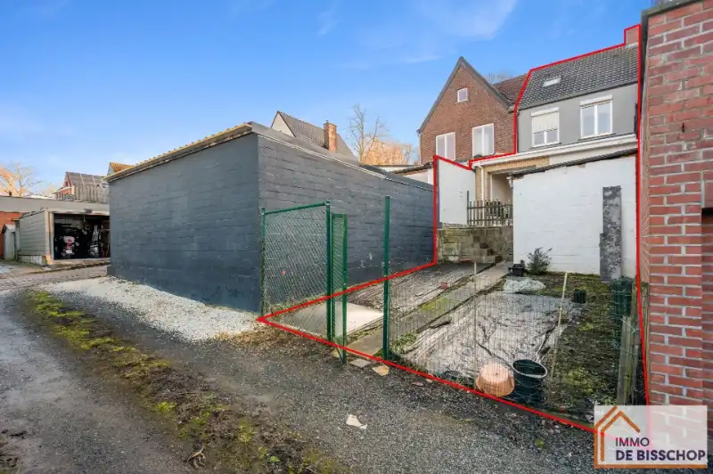 Gezellige woning met 2 slaapkamers, tuin en 2 autostaanplaatsen foto 19