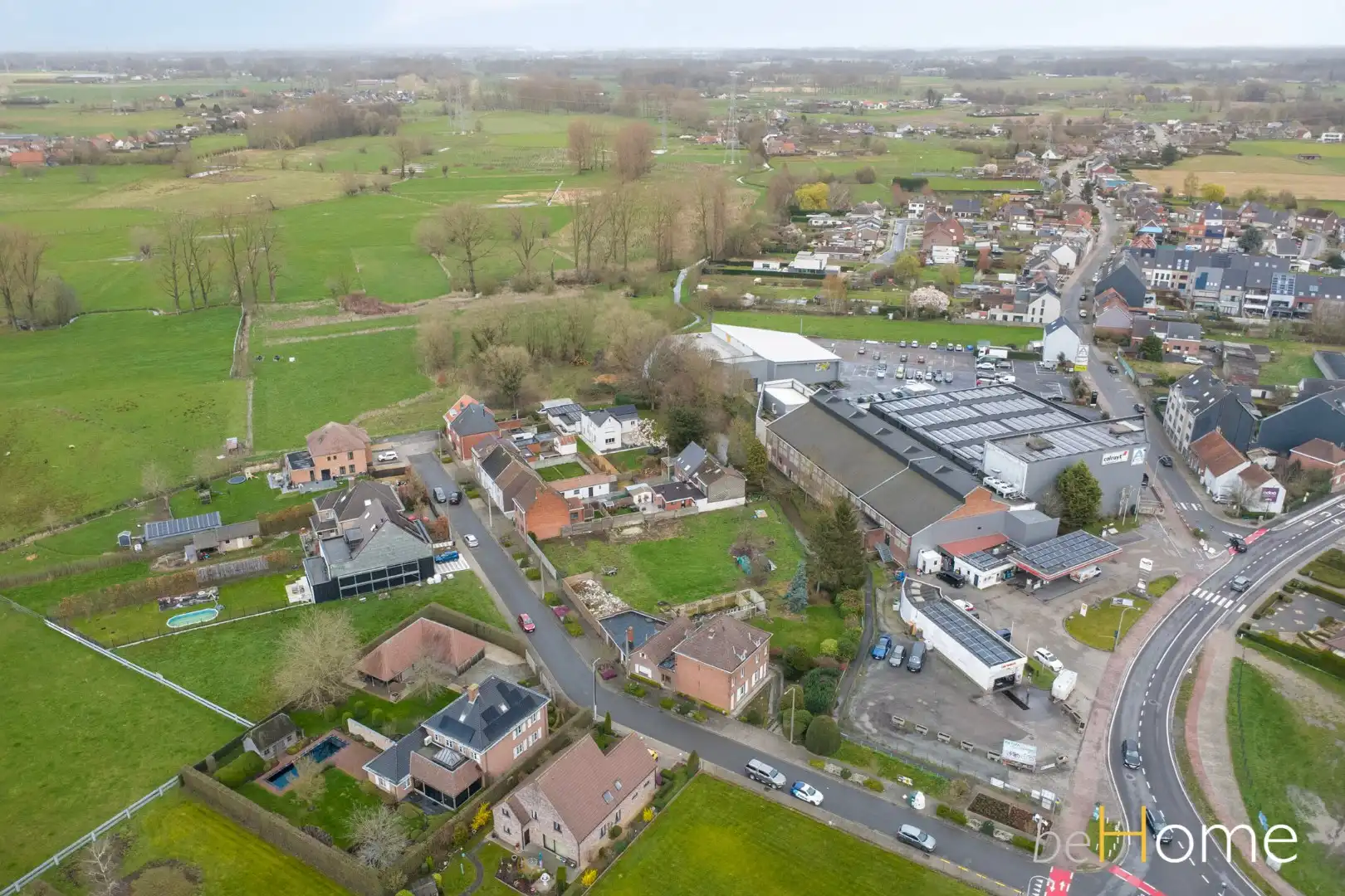 TE KOOP - Unieke projectgrond met karaktervolle ligging in Merchtem foto 3