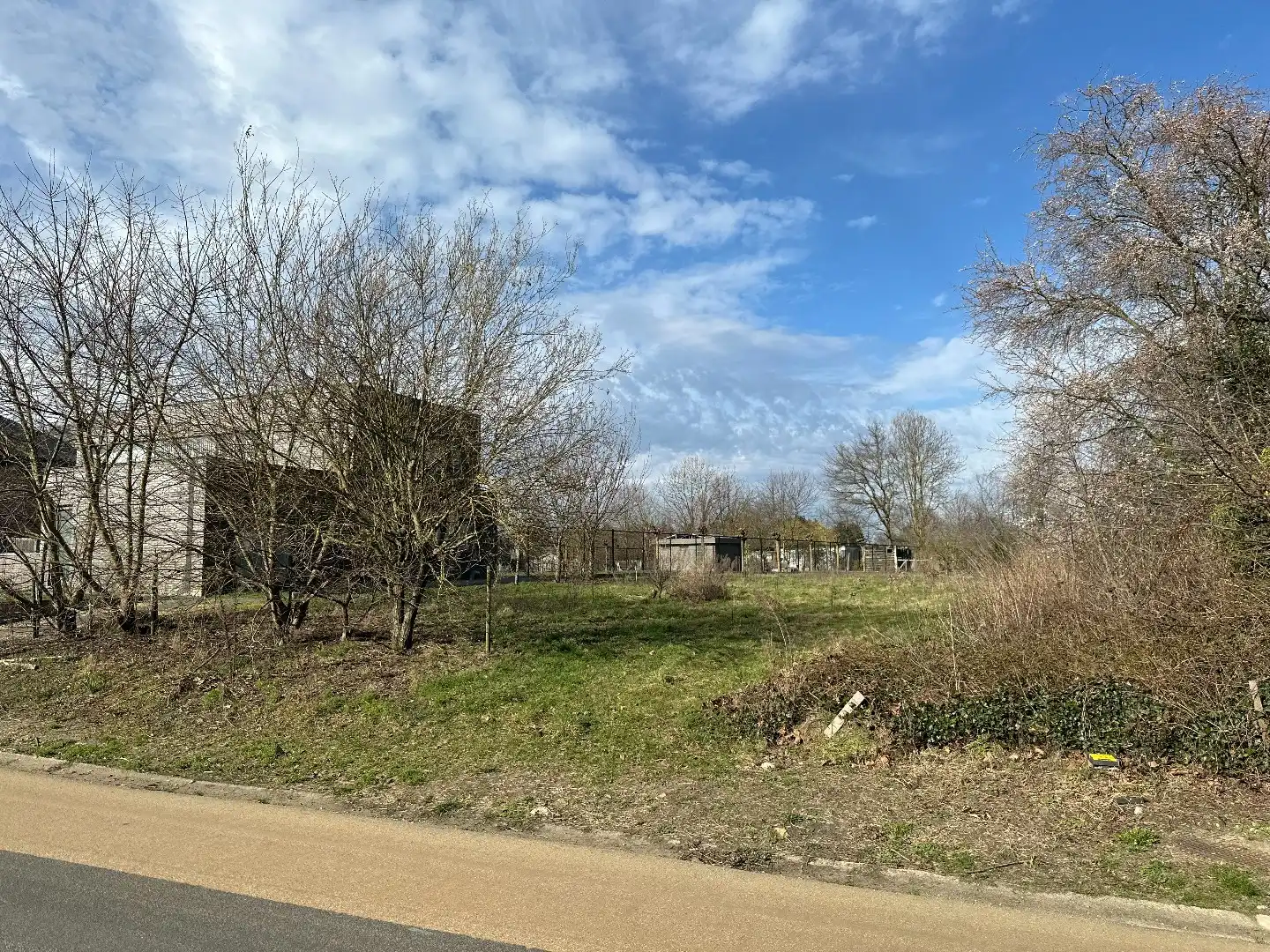 Centraal gelegen bouwgrond voor open bebouwing te Kermt, 14a 53ca foto 3