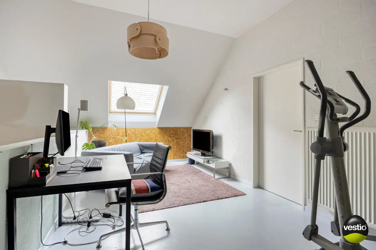 TIJDLOZE MODERNE WONING OP 10A73CA TE HOESELT. foto 32