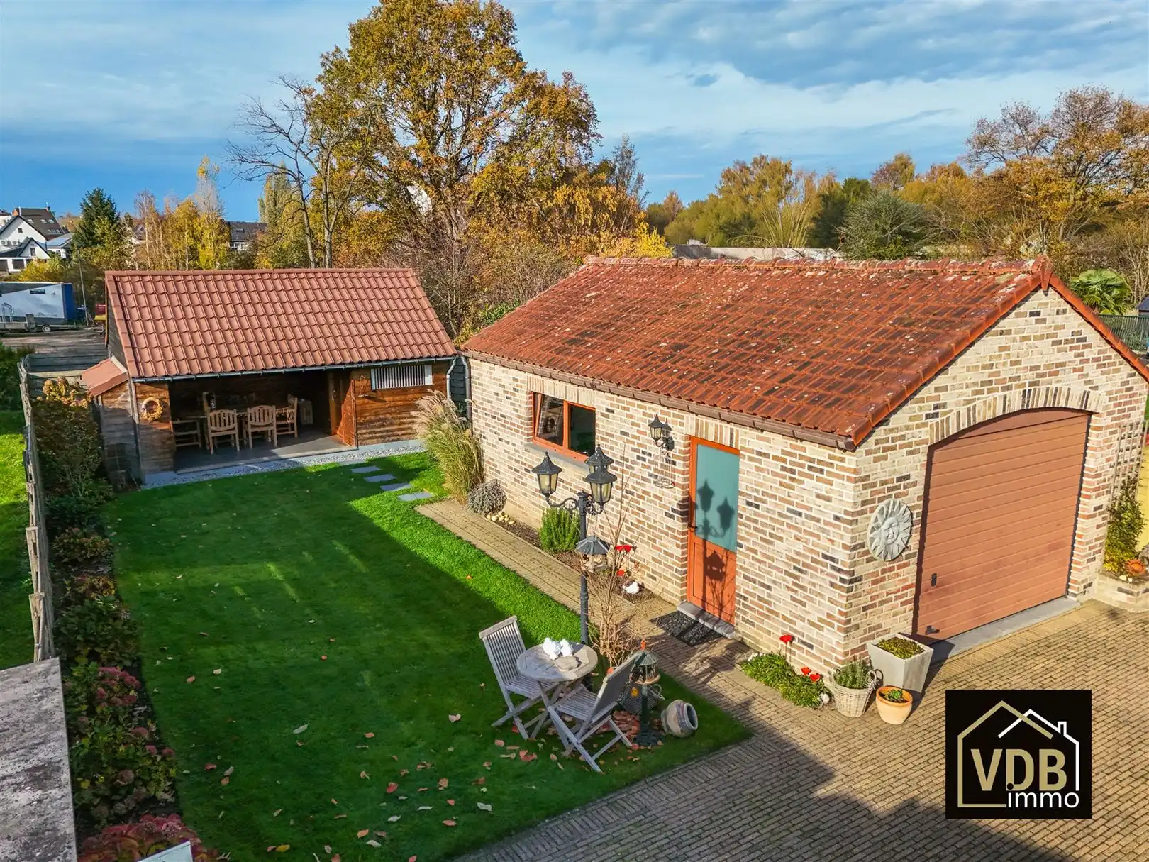 Instapklare halfopen bebouwing met 3 slaapkamers foto 66