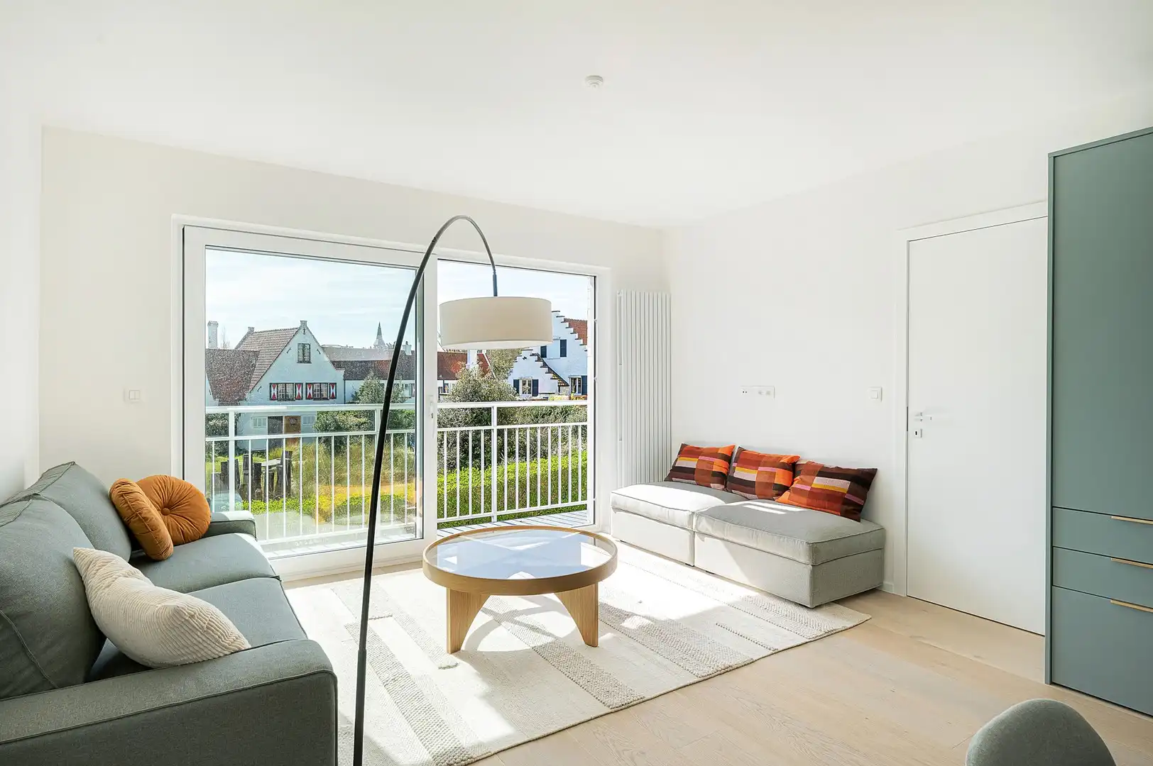 Appartement met twee slaapkamers, volledig gerenoveerd, op wandelafstand van het strand van Duinbergen. foto 8