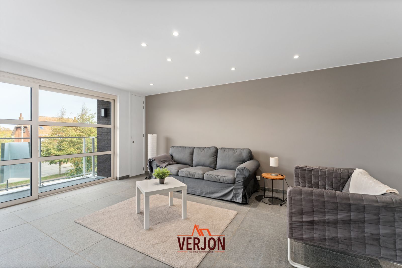 Ruim tweeslaapkamerappartement met twee terrassen! foto 8