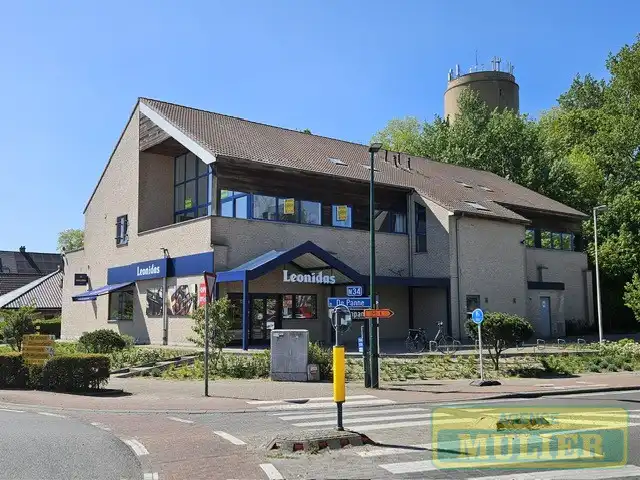 Appartement te koop foto {{pictureIndex}}
