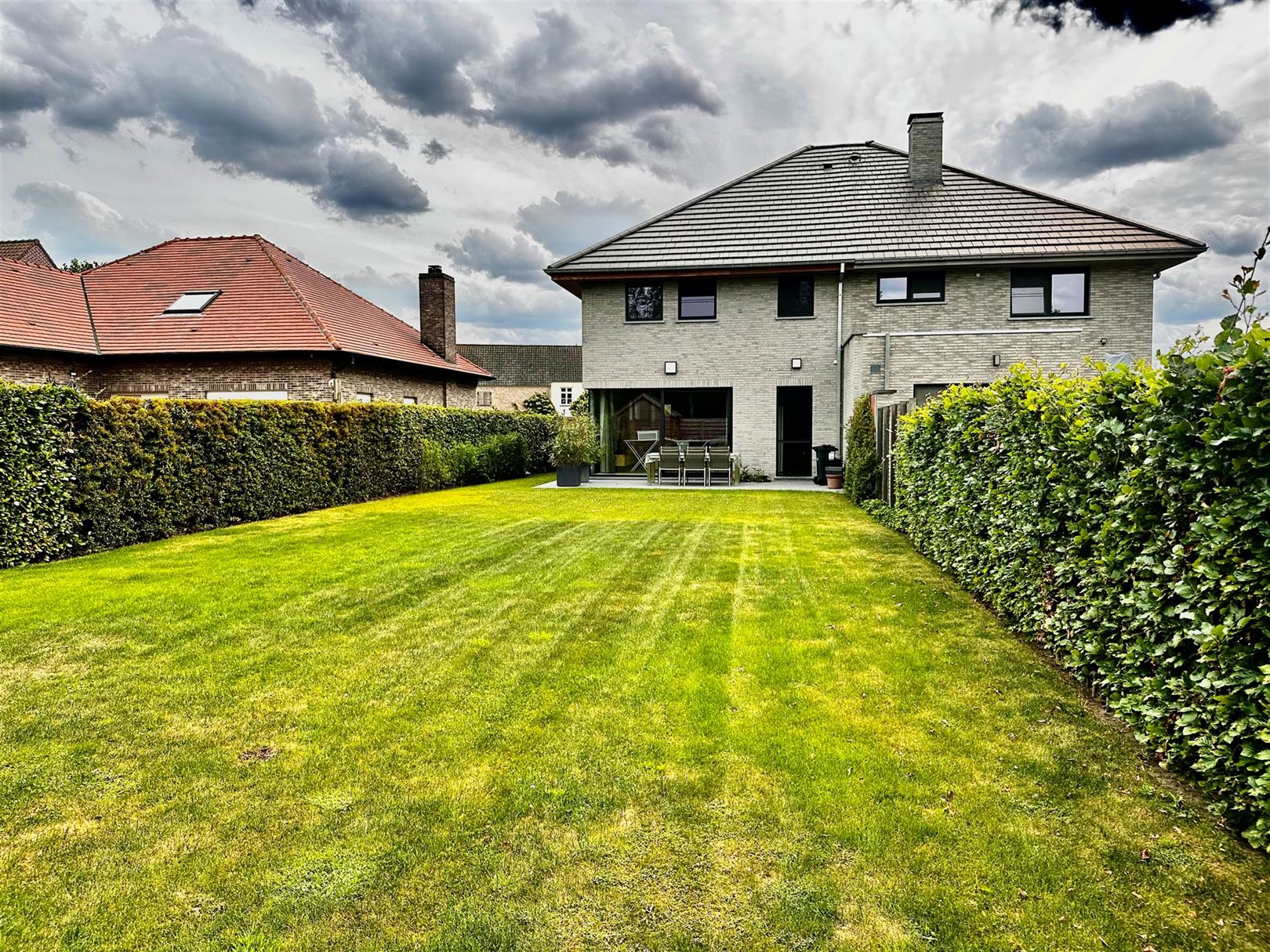 Halfopen nieuwbouwwoning te huur in Ouwegem foto 3