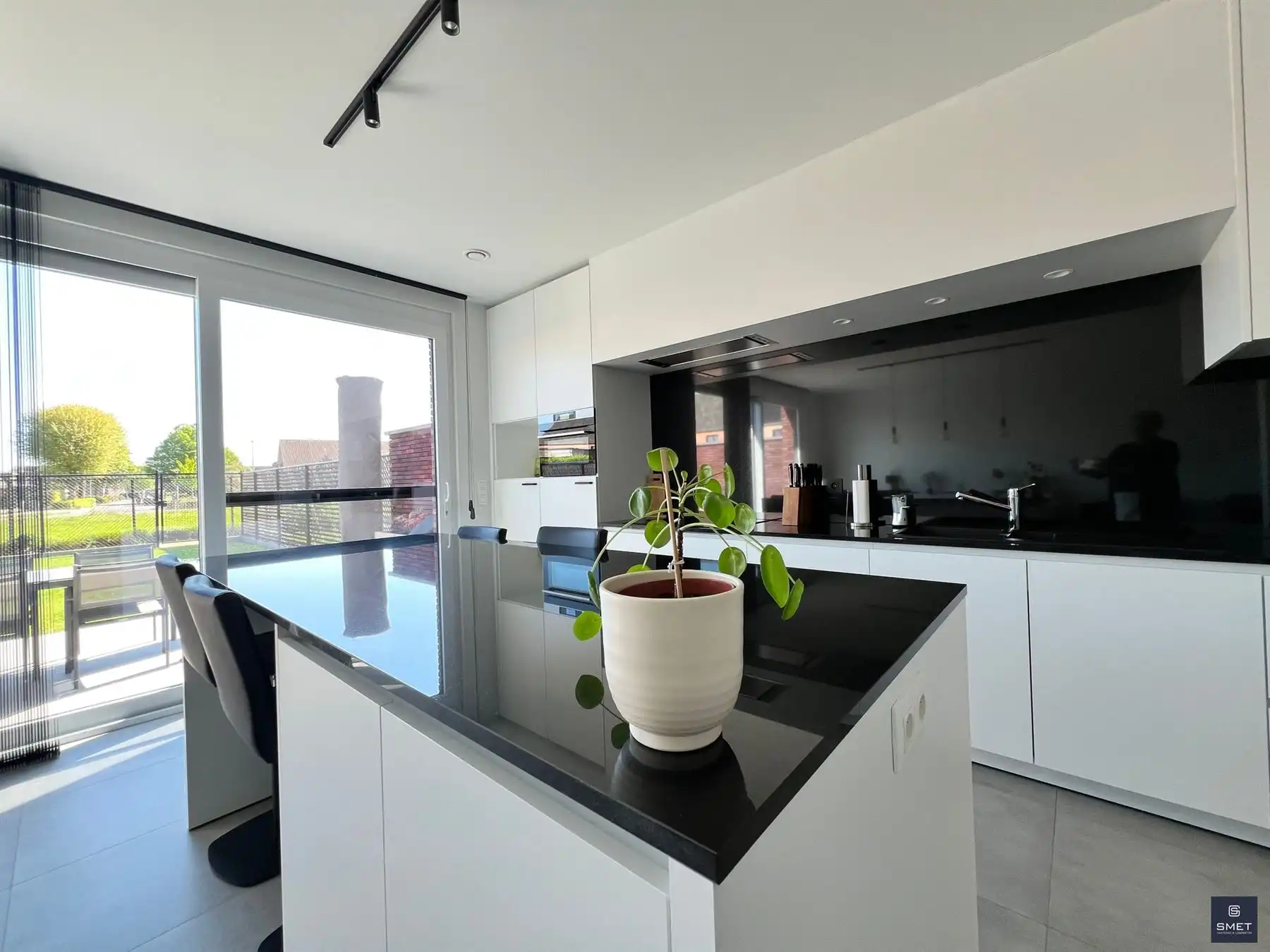 RECENTE  BEN-WONING  MET 5 SLPKS, TUIN EN GAR. foto 10
