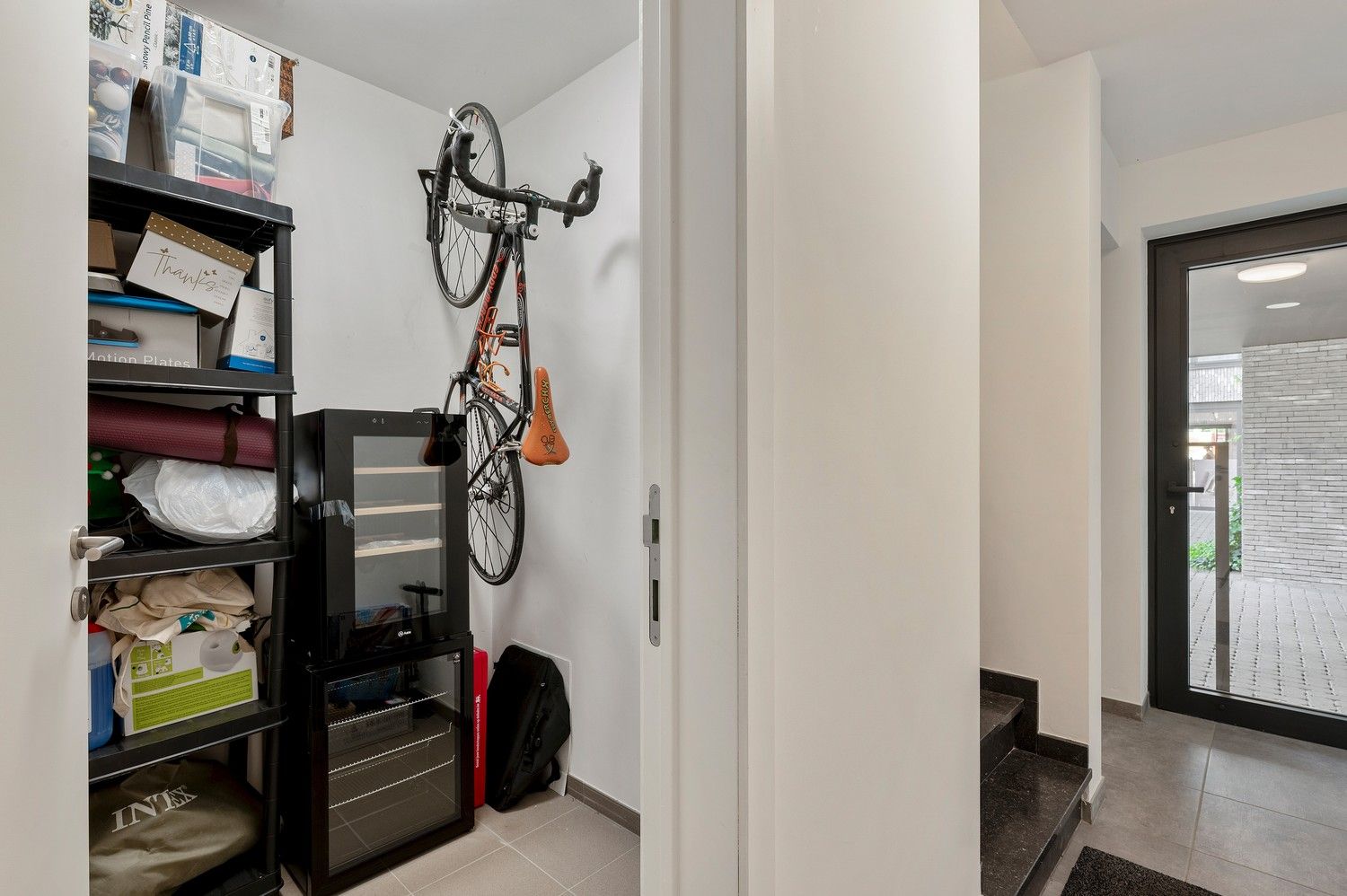 Instapklaar dakappartement met terras in centrum Putte foto 28