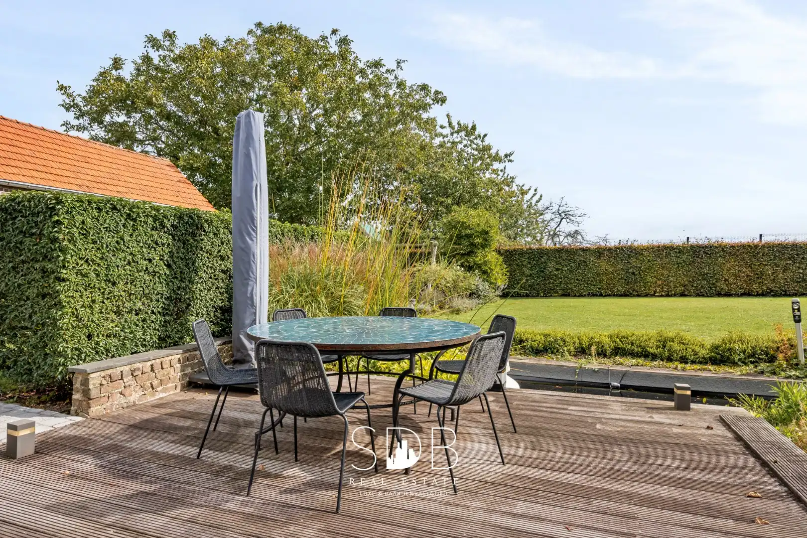 Prachtige landelijke hoeve woning met gezinstuin en graslanden op 1hectare foto 24