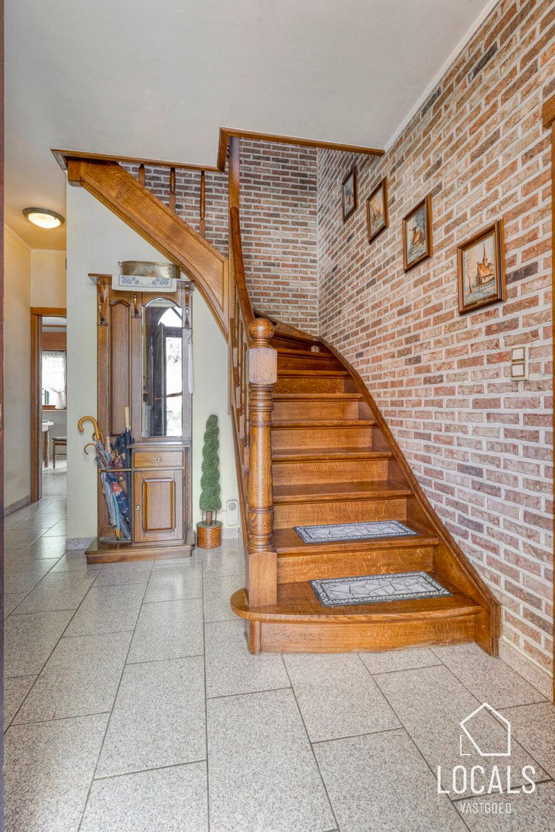 Zeer goed onderhouden ruime open bebouwing te Kerksken foto 11