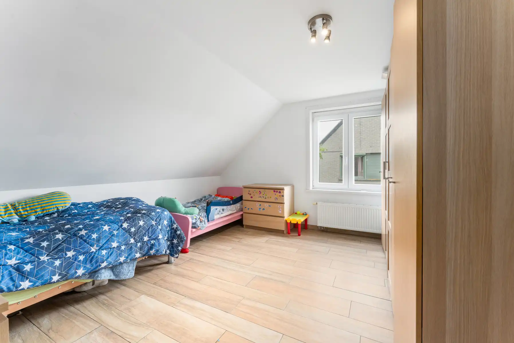 Recente vrijstaande woning met landelijk zicht foto 14