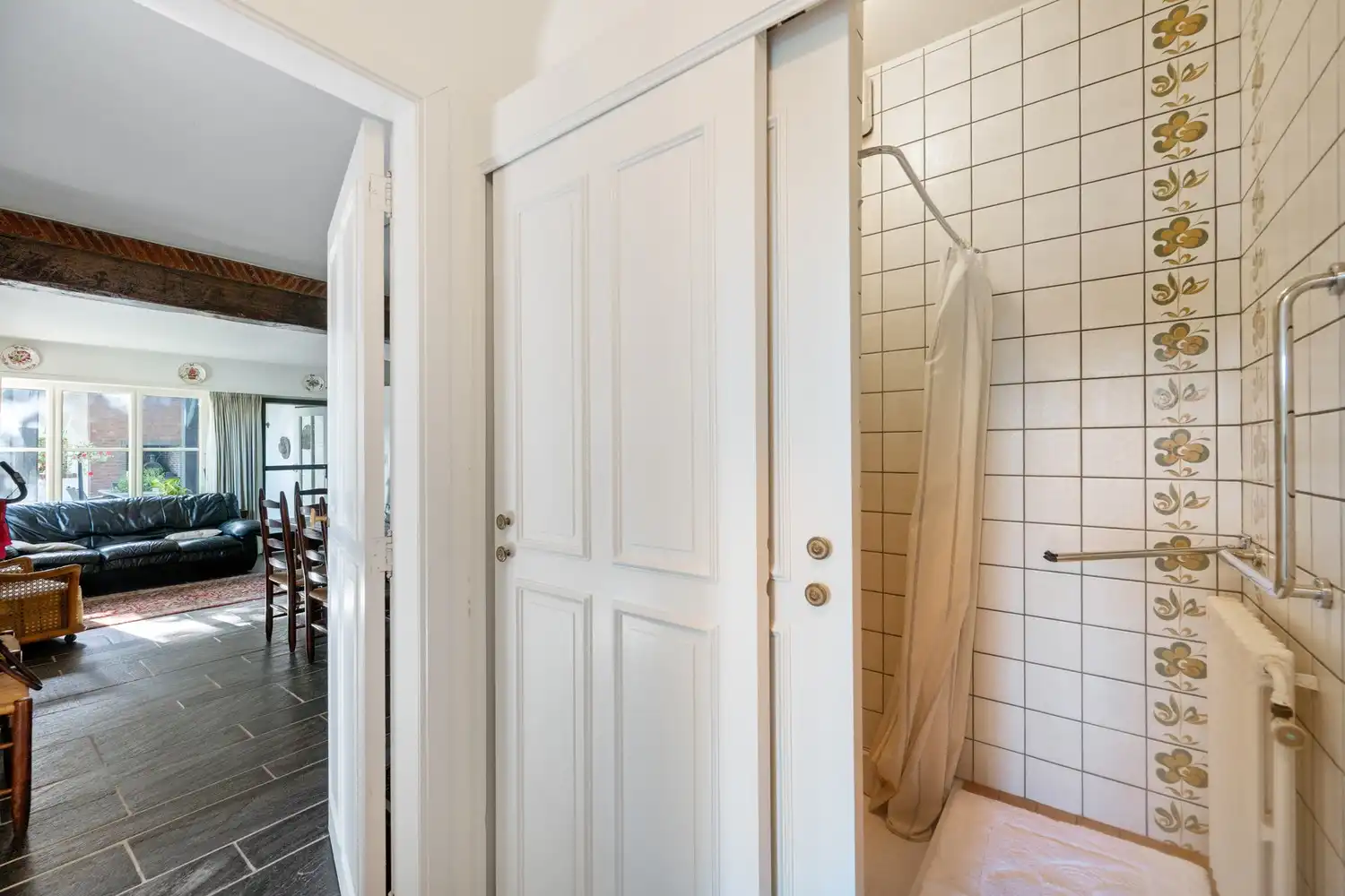 Ruime villa met 5 slpkrs, zwembad en handelsruimte op perceel van 3383m² te Berlaar foto 20
