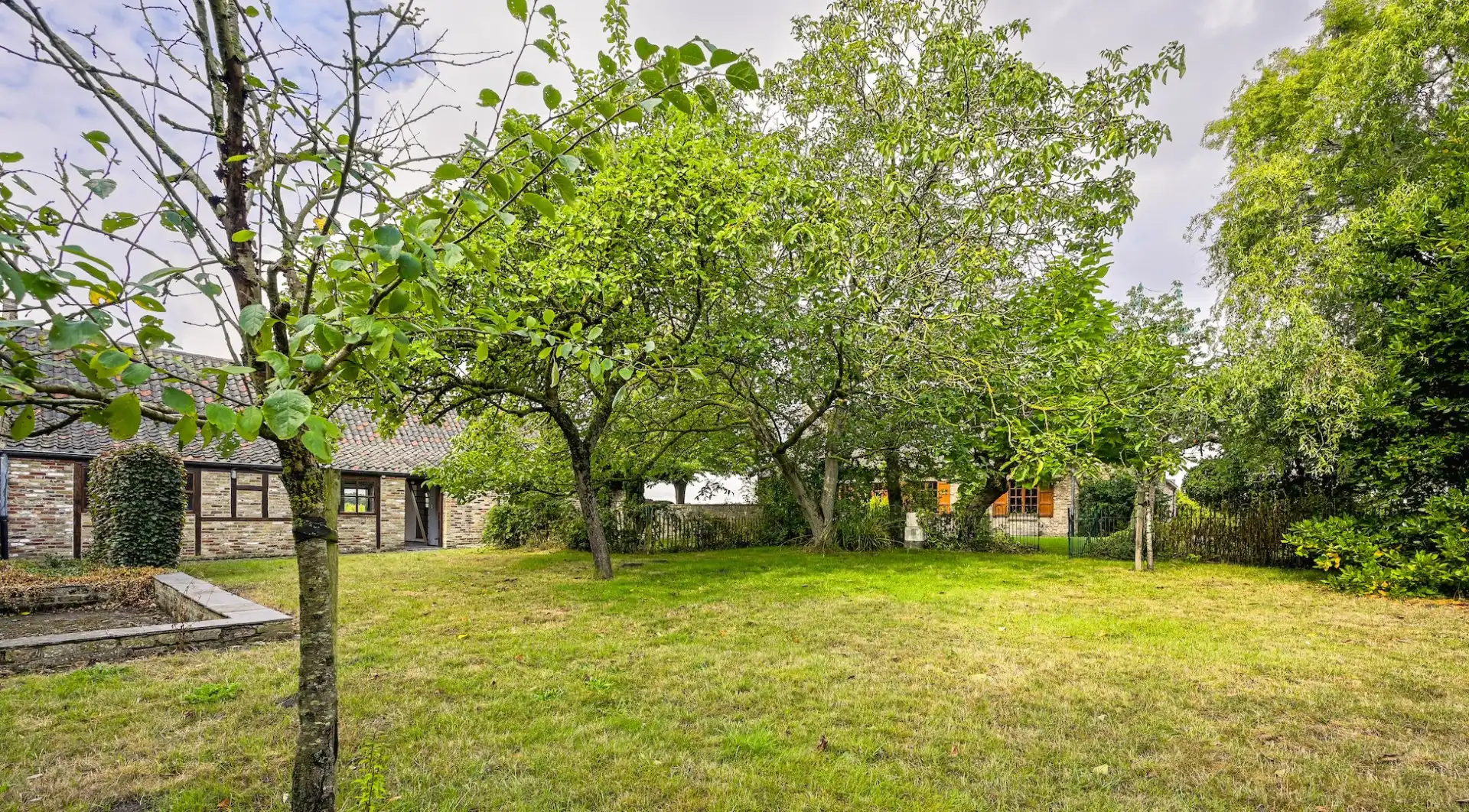 Landelijk wonen in alle rust op een bijzondere site foto 8