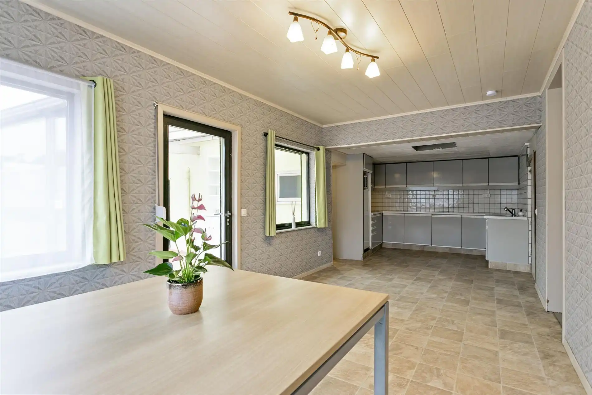 Woning met 2/3 slaapkamers op 595 m², rustig gelegen in Geel-centrum ! foto 11